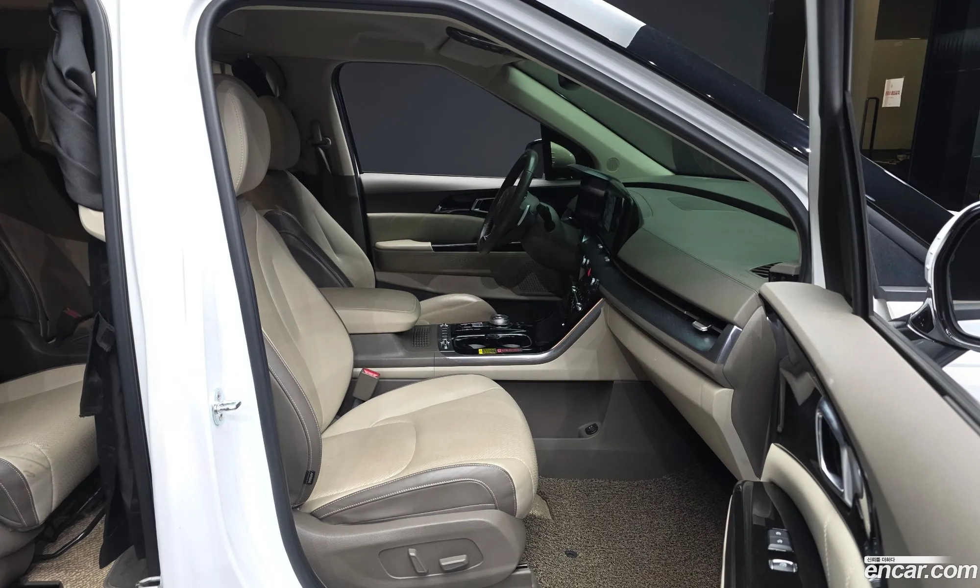 Kia Carnival 2022 KNANE81BBNS173753 — 11