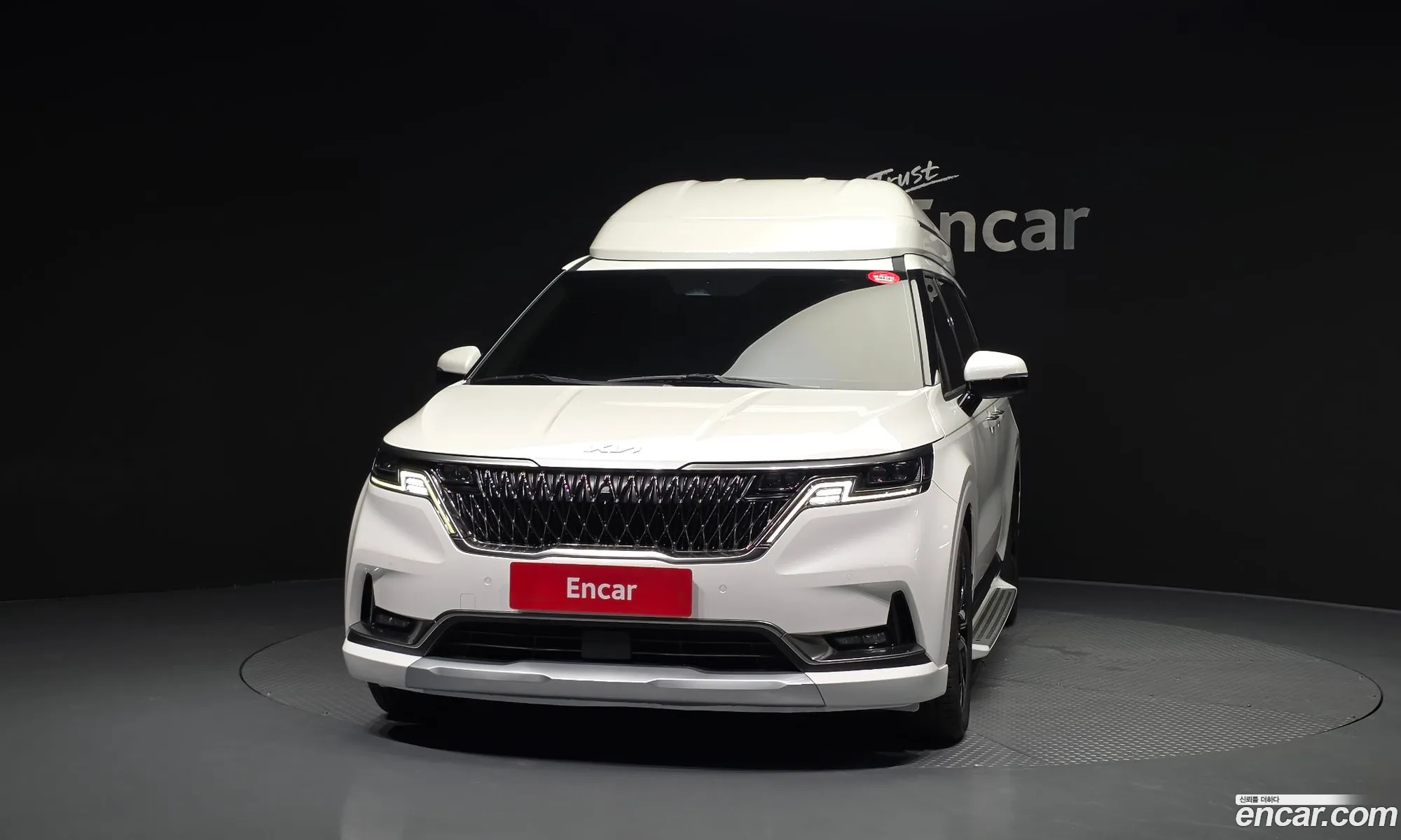 Kia Carnival 2022 KNANE81BBNS173753 — 2