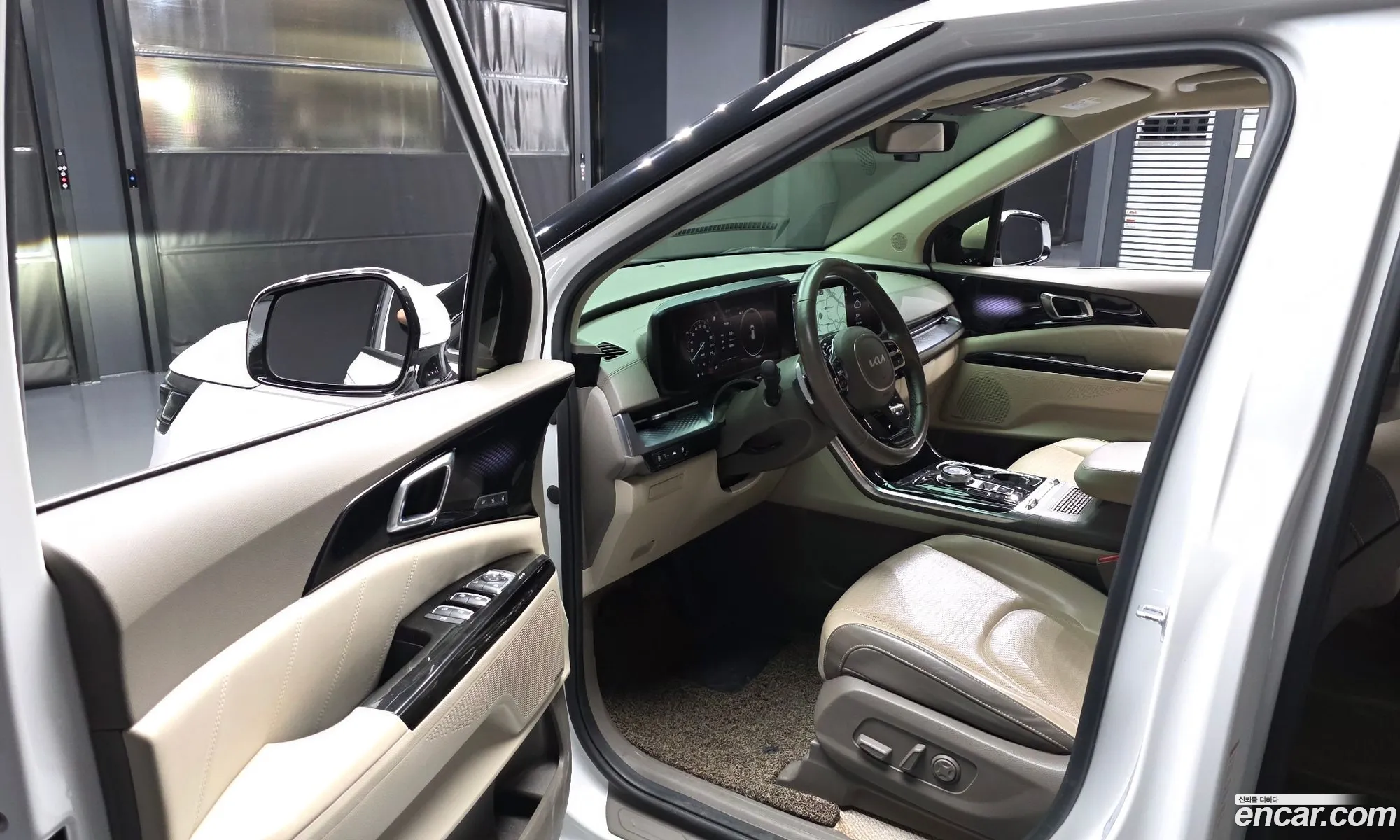 Kia Carnival 2022 KNANE81BBNS173753 — 8