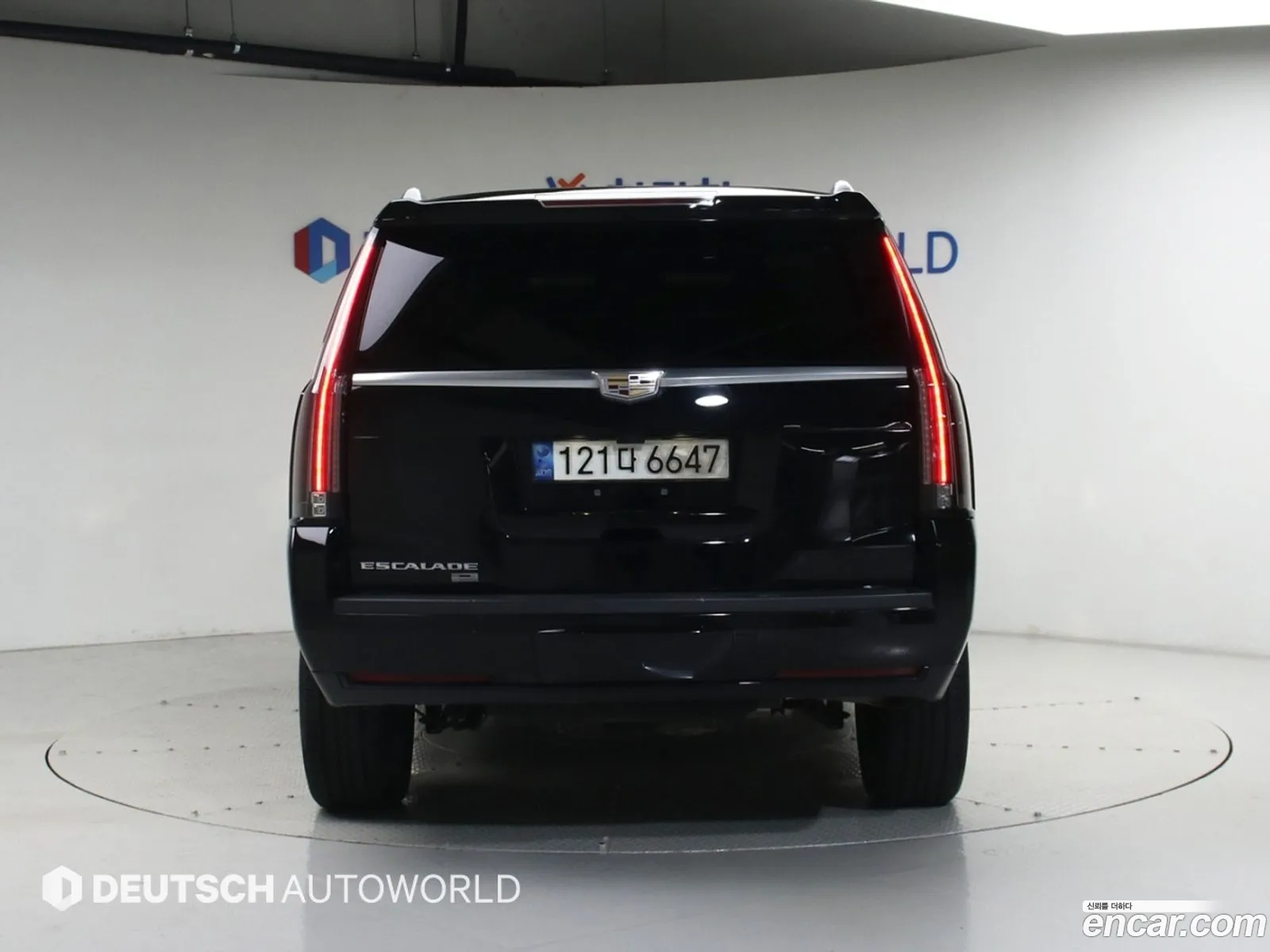 Cadillac Escalade 2019 — 2