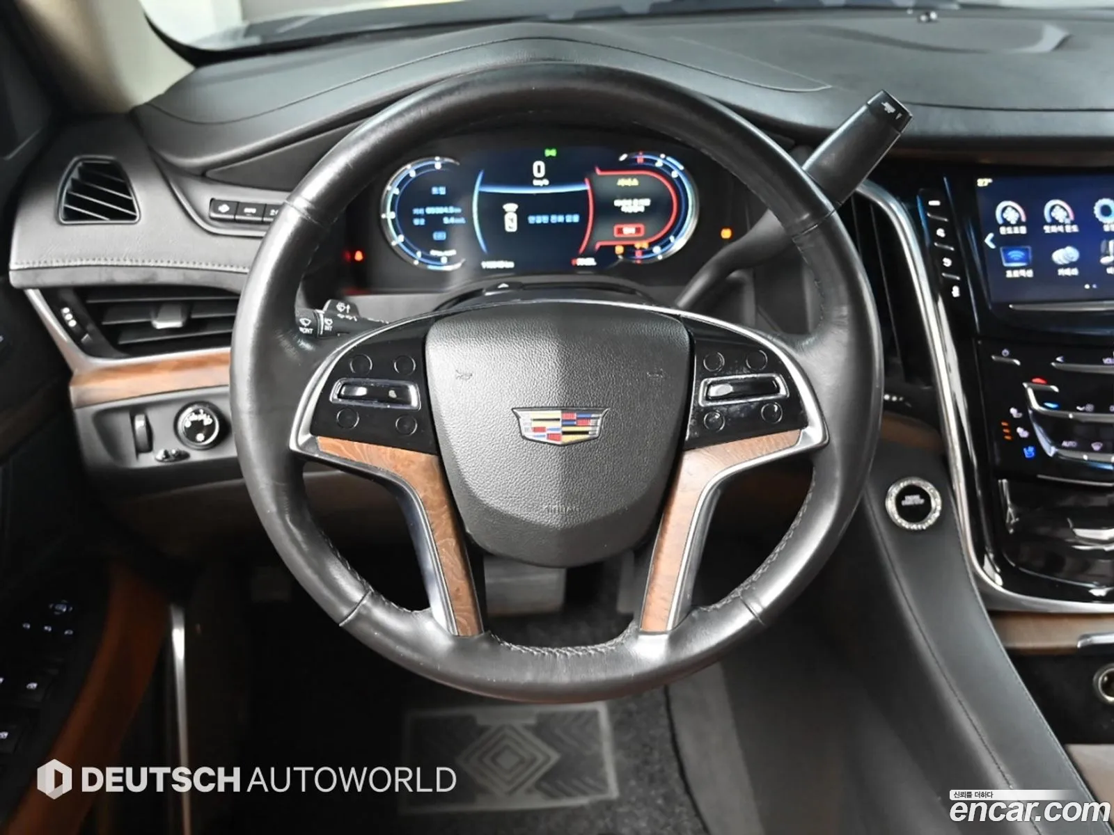 Cadillac Escalade 2019 — 14