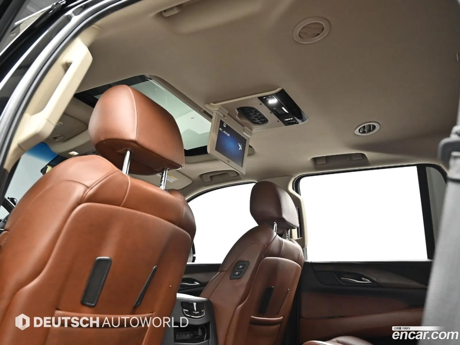 Cadillac Escalade 2019 — 12