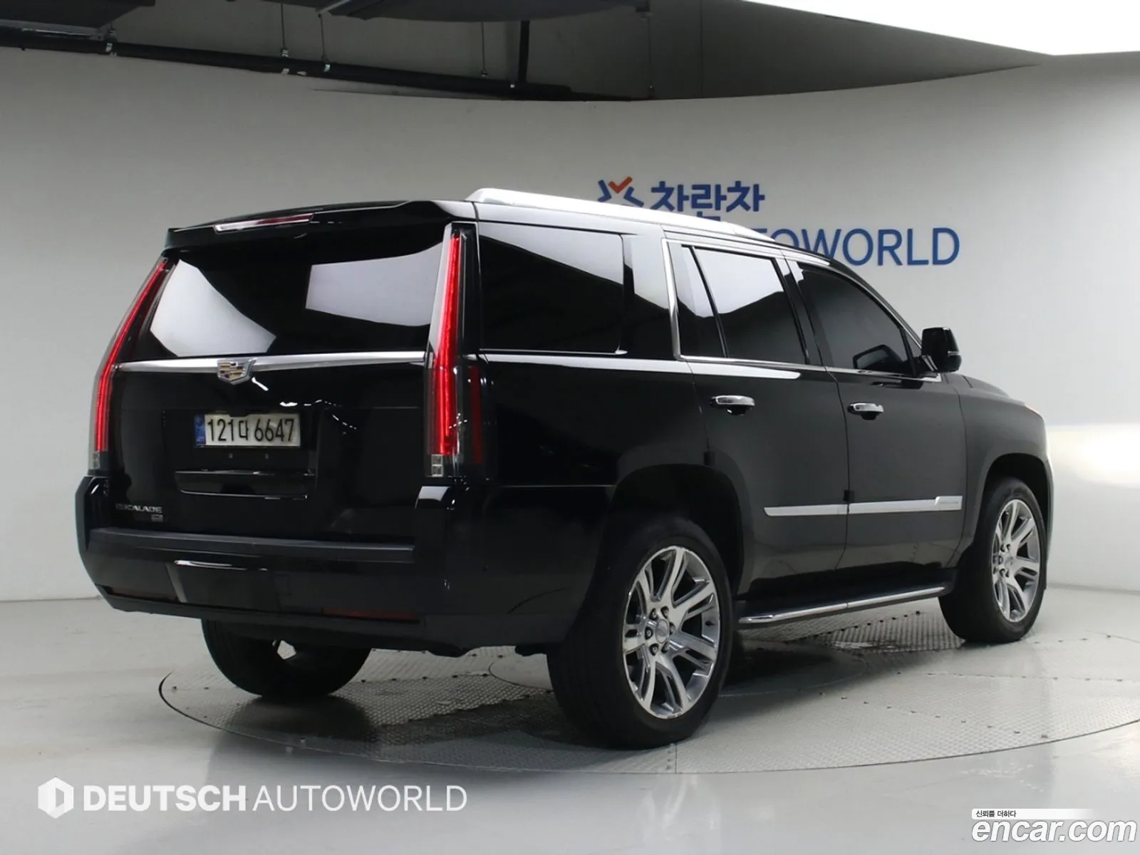 Cadillac Escalade 2019 — 13