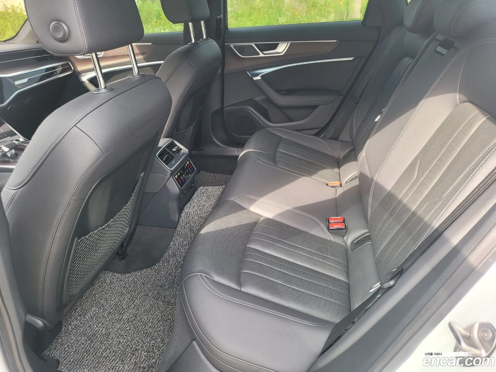 Audi A6 2022 — 6