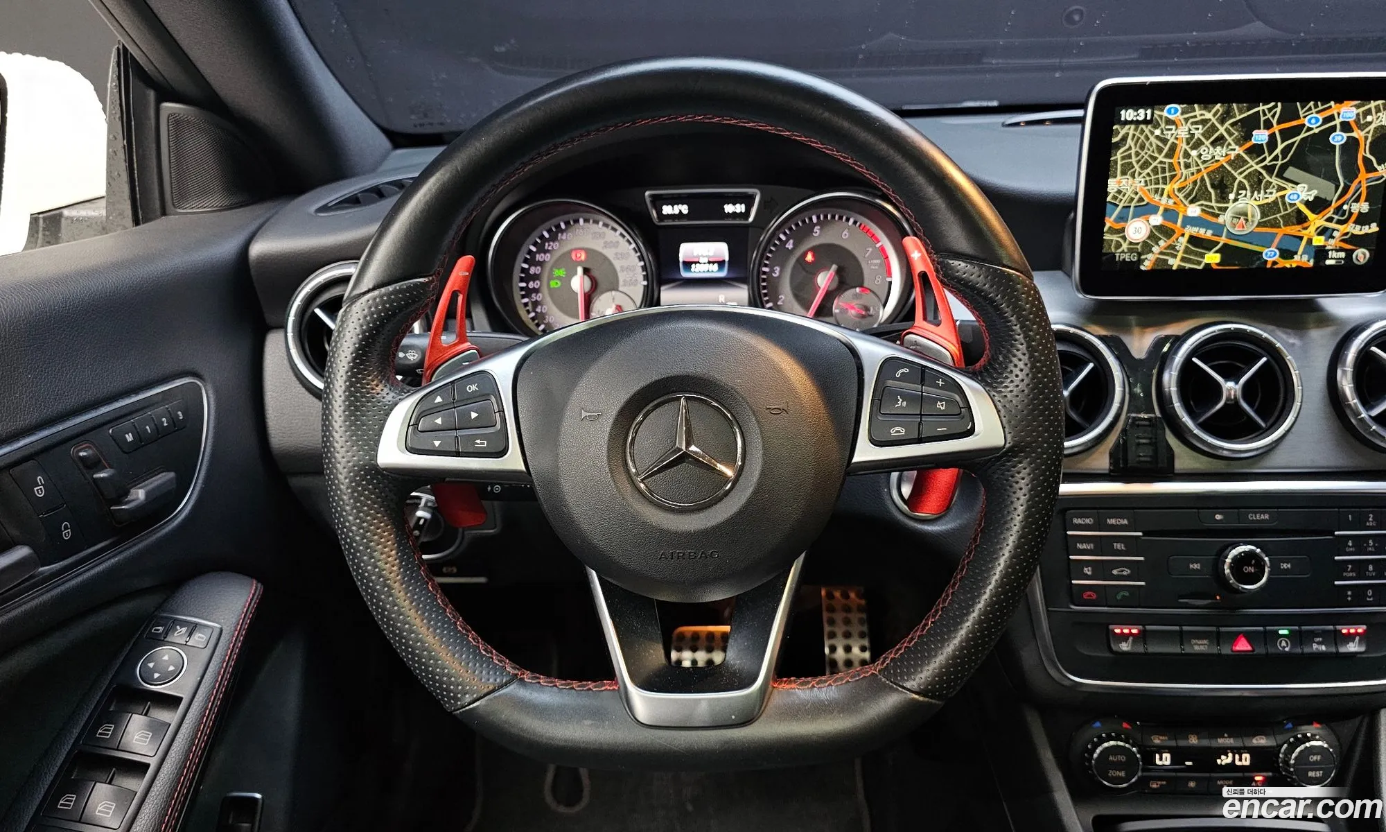 Mercedes-Benz CLA-Class C117 2016 — 12
