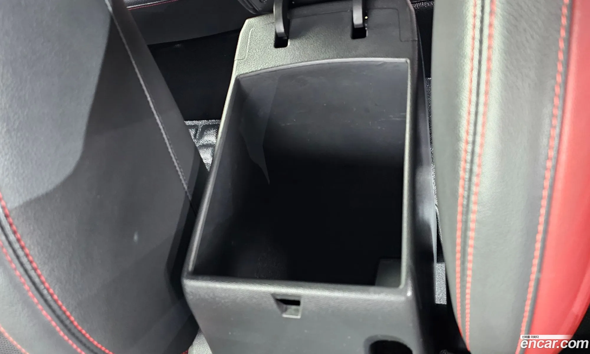 Hyundai Elantra AD 2016 KMHDR41BAHU201991 — 28