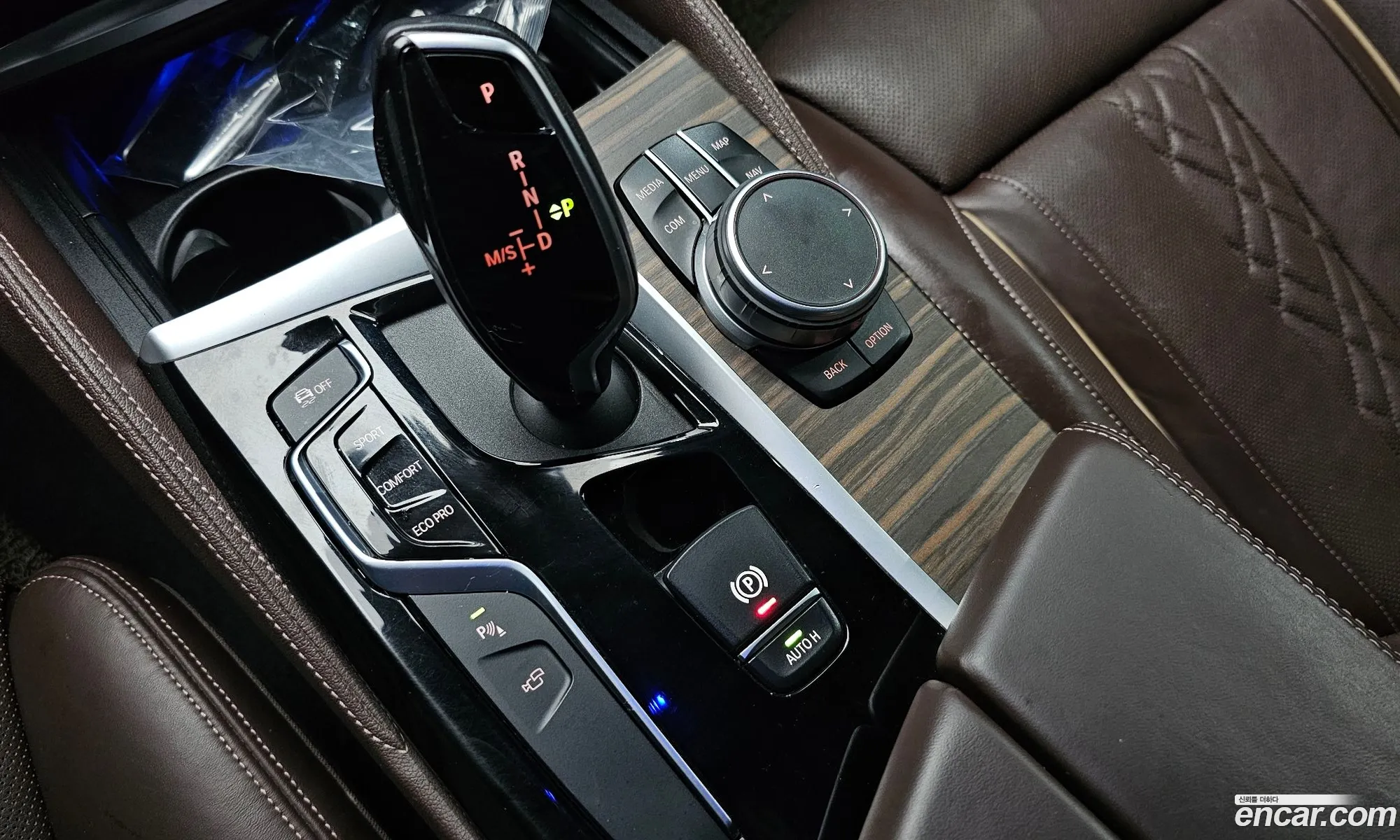 BMW 5 Series 2019 — 12