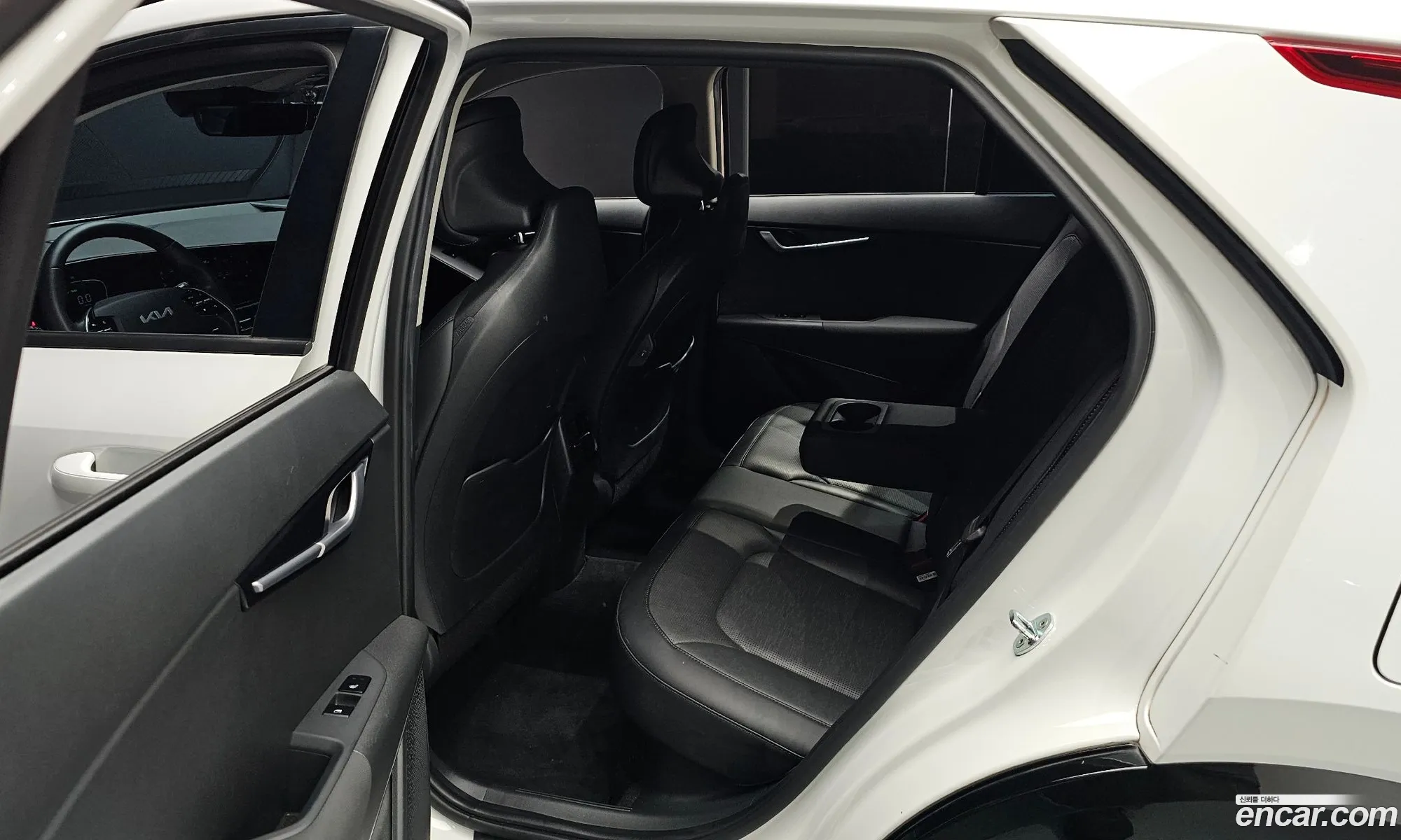 Kia Niro 2022 KNACT81EGNA015271 — 3