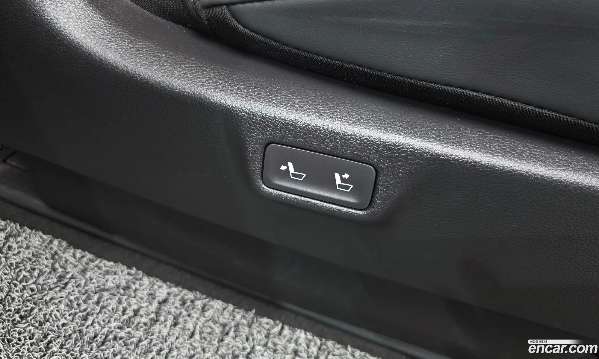 Kia Carnival 2023 KNANE81BBPS302489 — 9
