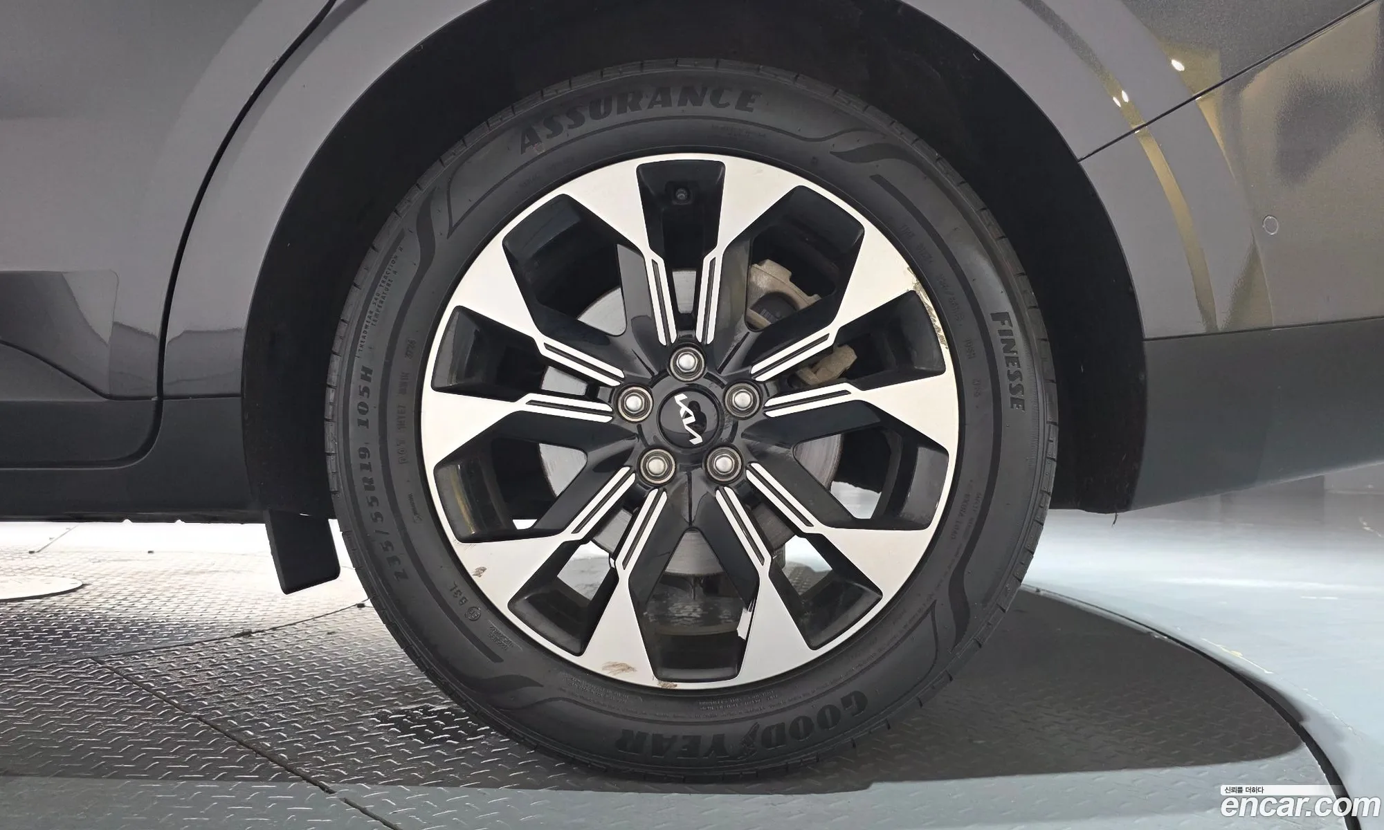 Kia Carnival 2023 KNANE81BBPS302489 — 34