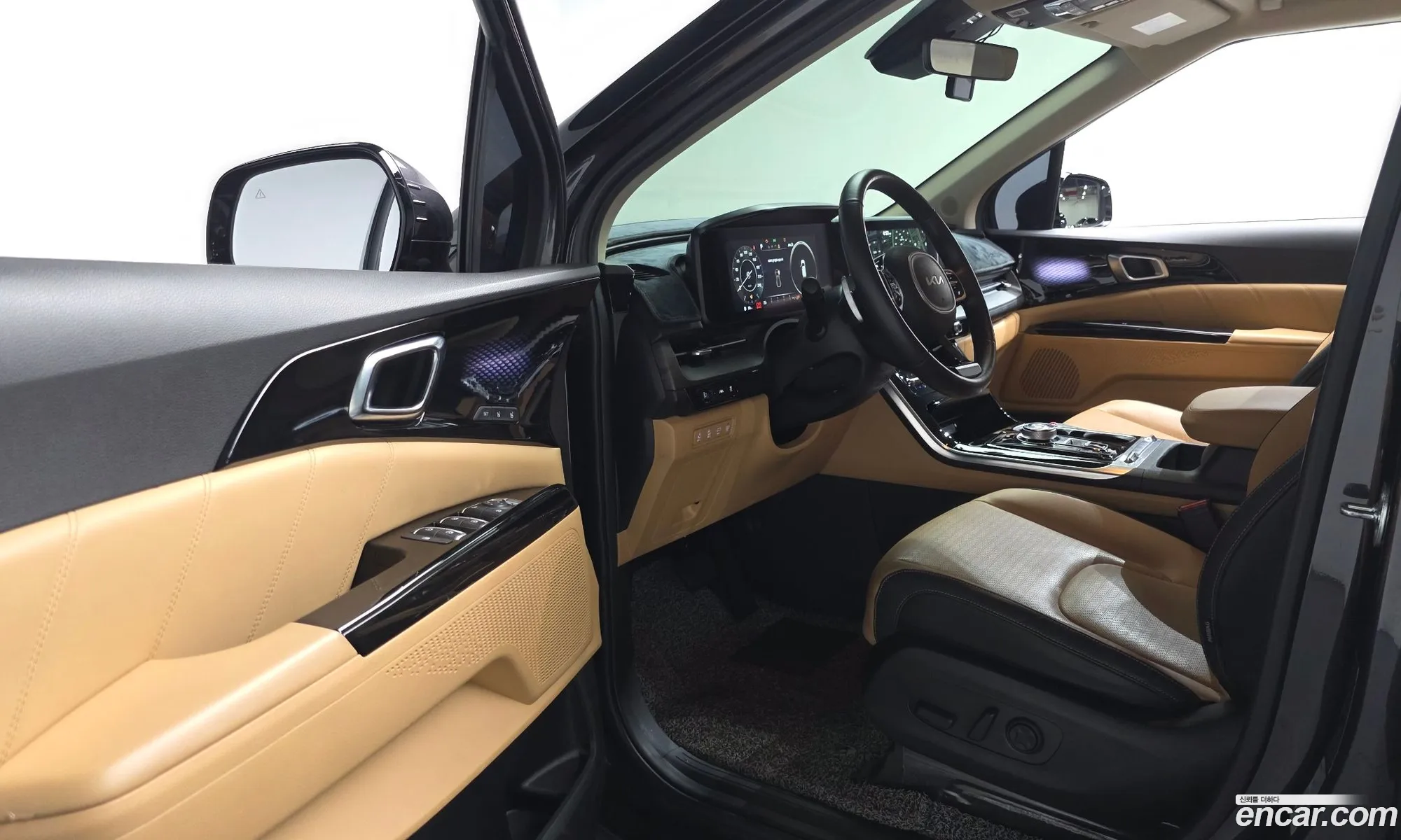 Kia Carnival 2023 KNANE81BBPS302489 — 3