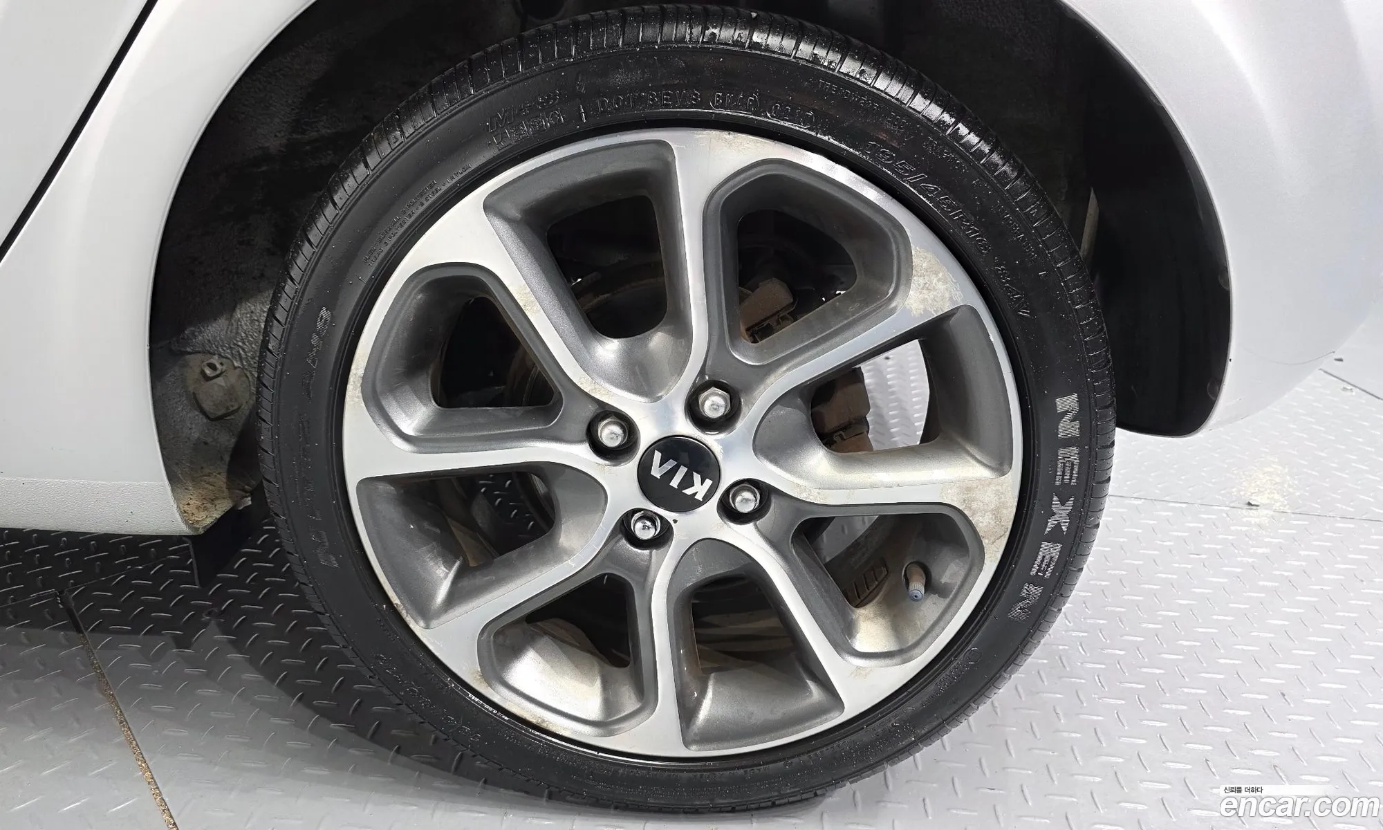 Kia Morning 2017 KNAB3511BHT012131 — 25