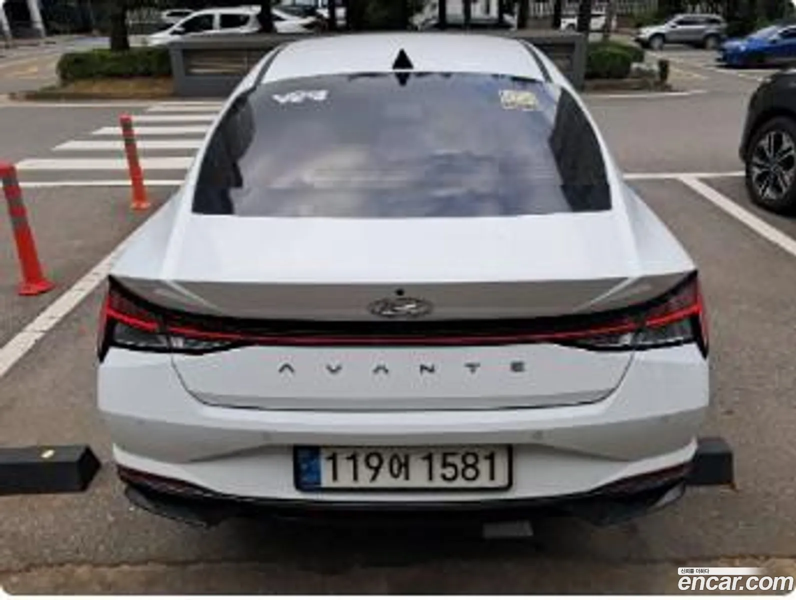 Hyundai Elantra 2022 — 12