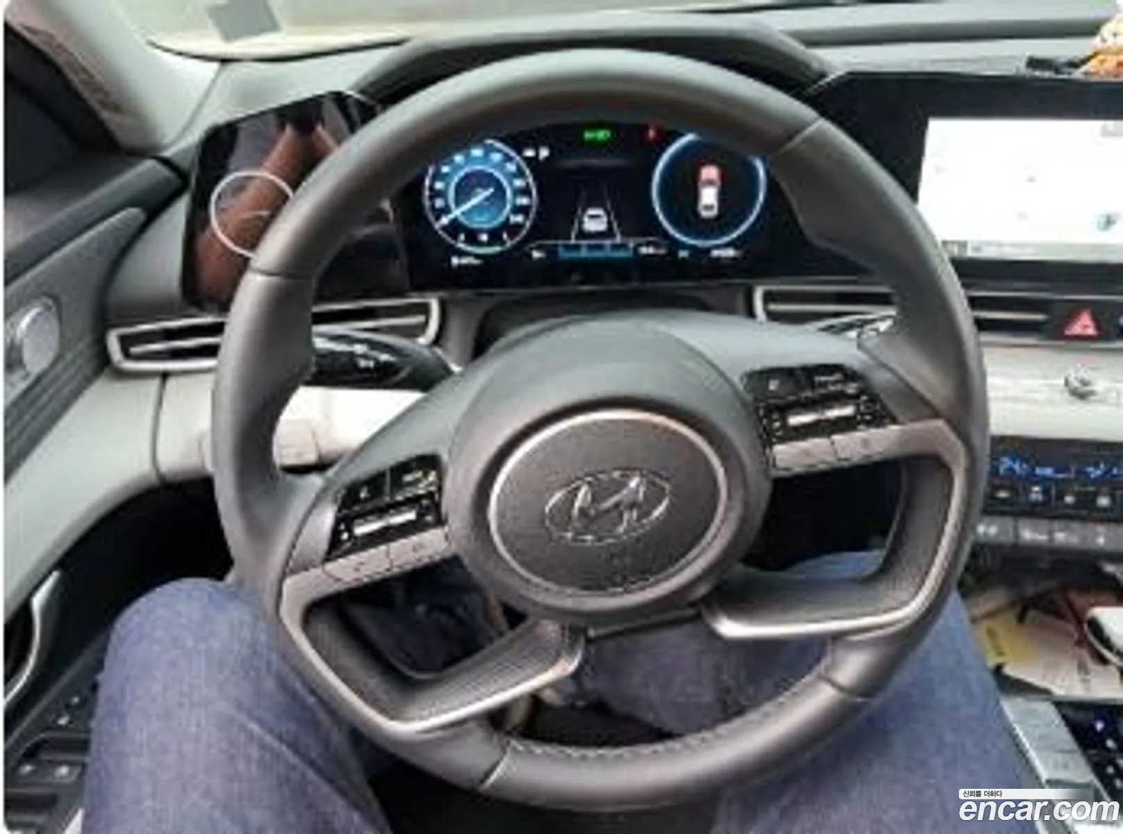 Hyundai Elantra 2022 — 3