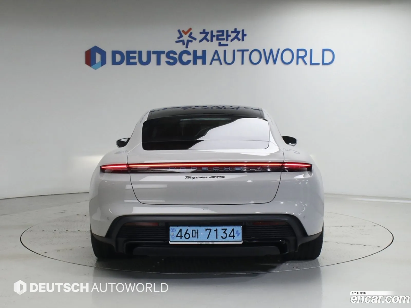 Porsche Taycan 2022 — 3