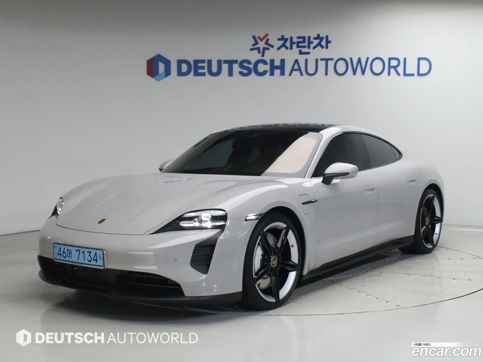 Porsche Taycan 2022 — 16