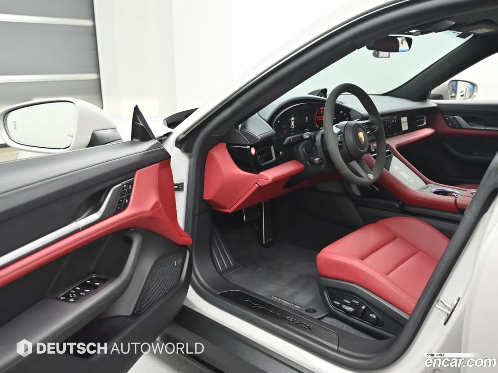 Porsche Taycan 2022 — 18