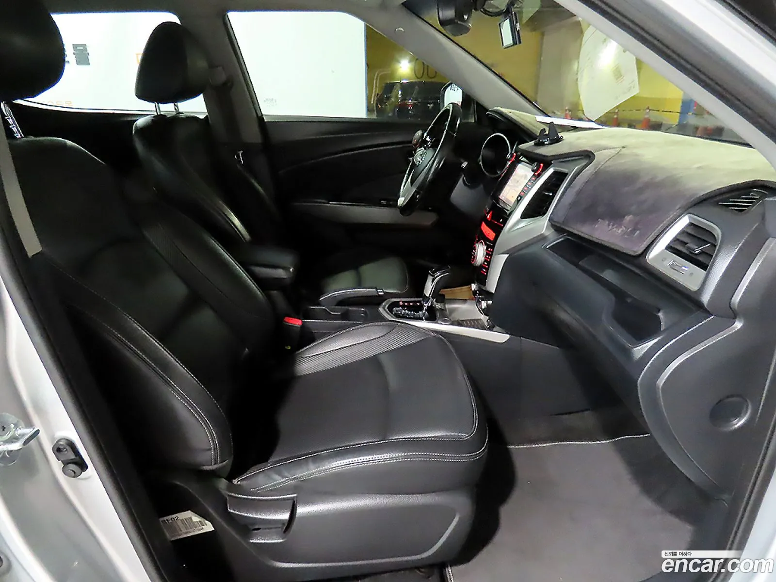 KG Mobility (SsangYong) Tivoli 2015 — 10