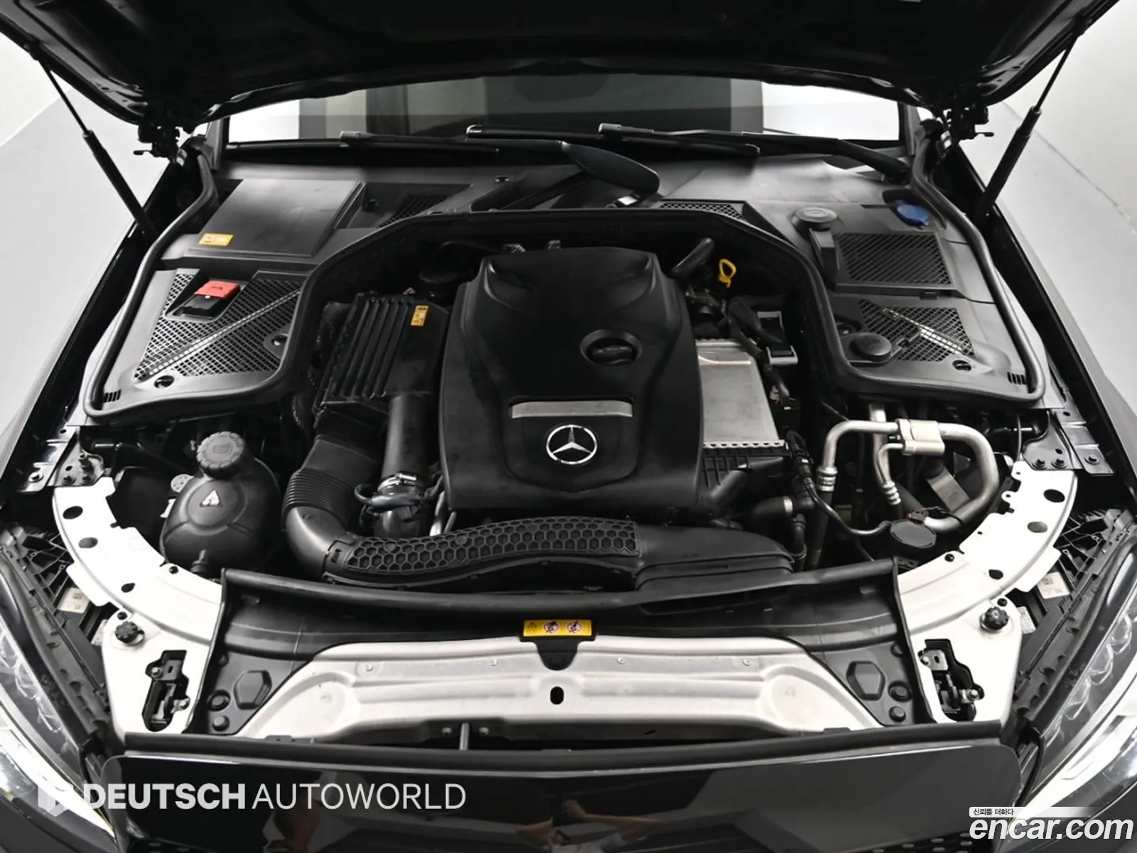 Mercedes-Benz C-Class W205 2015 — 19