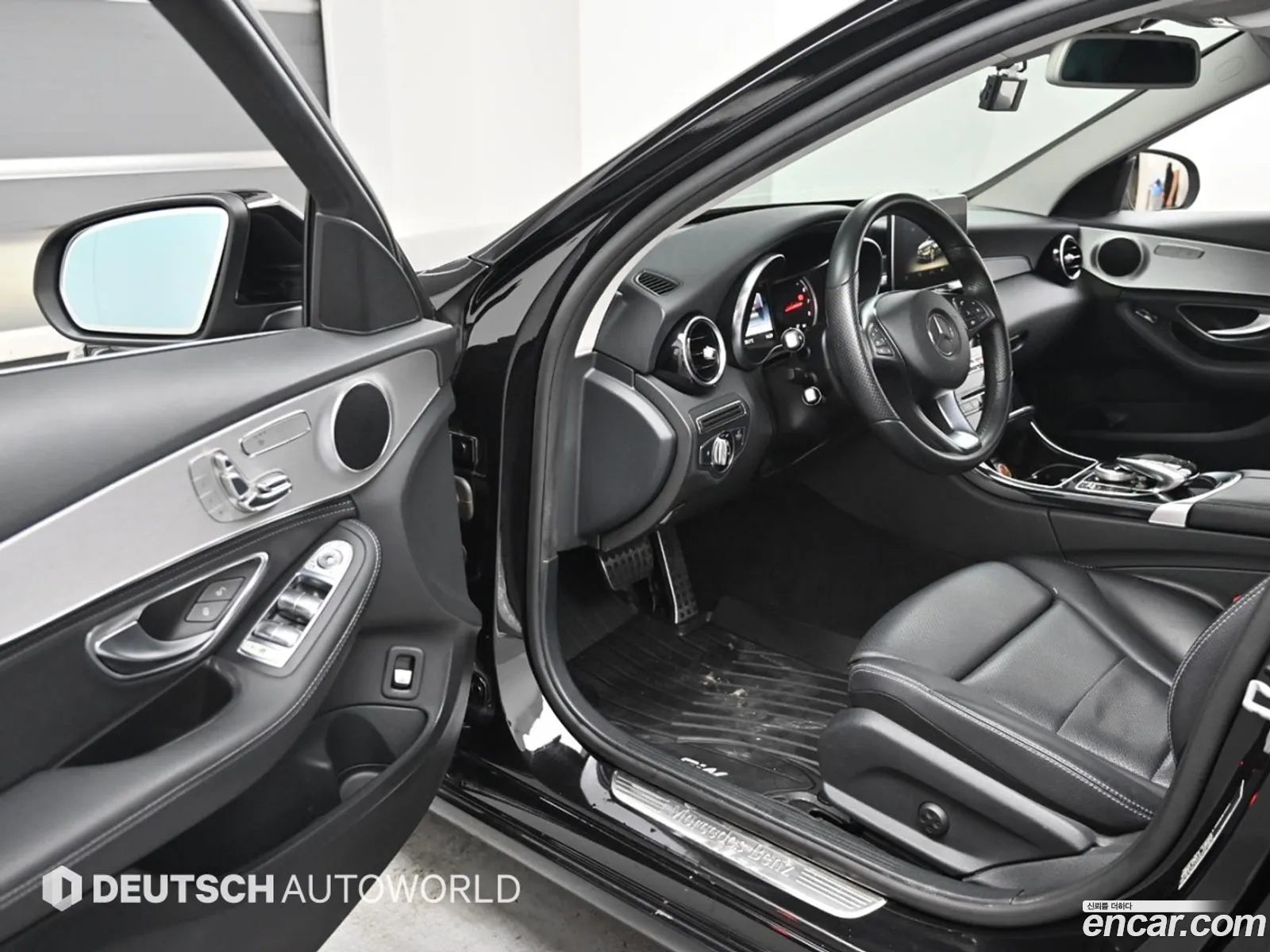 Mercedes-Benz C-Class W205 2015 — 15