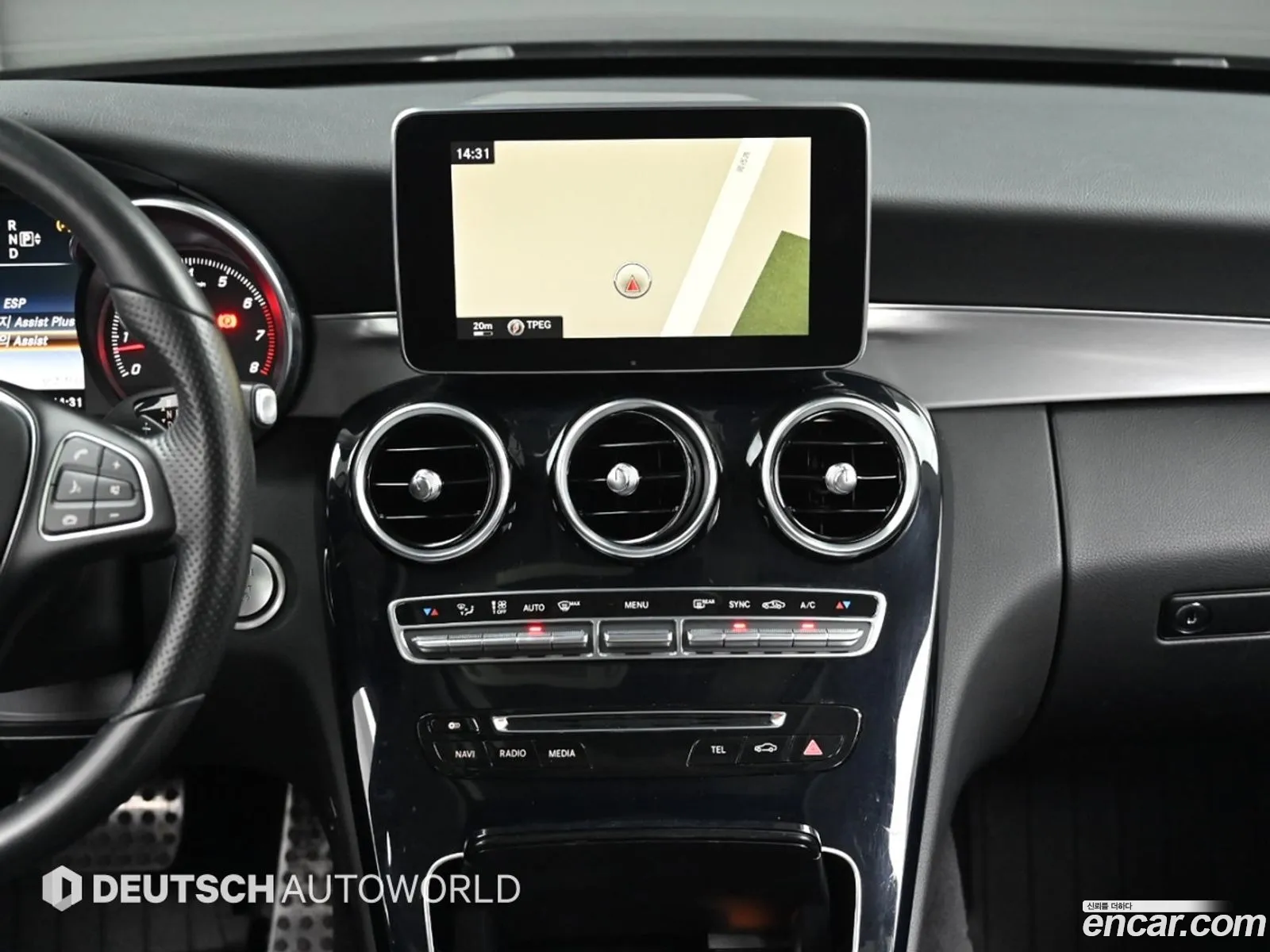 Mercedes-Benz C-Class W205 2015 — 11