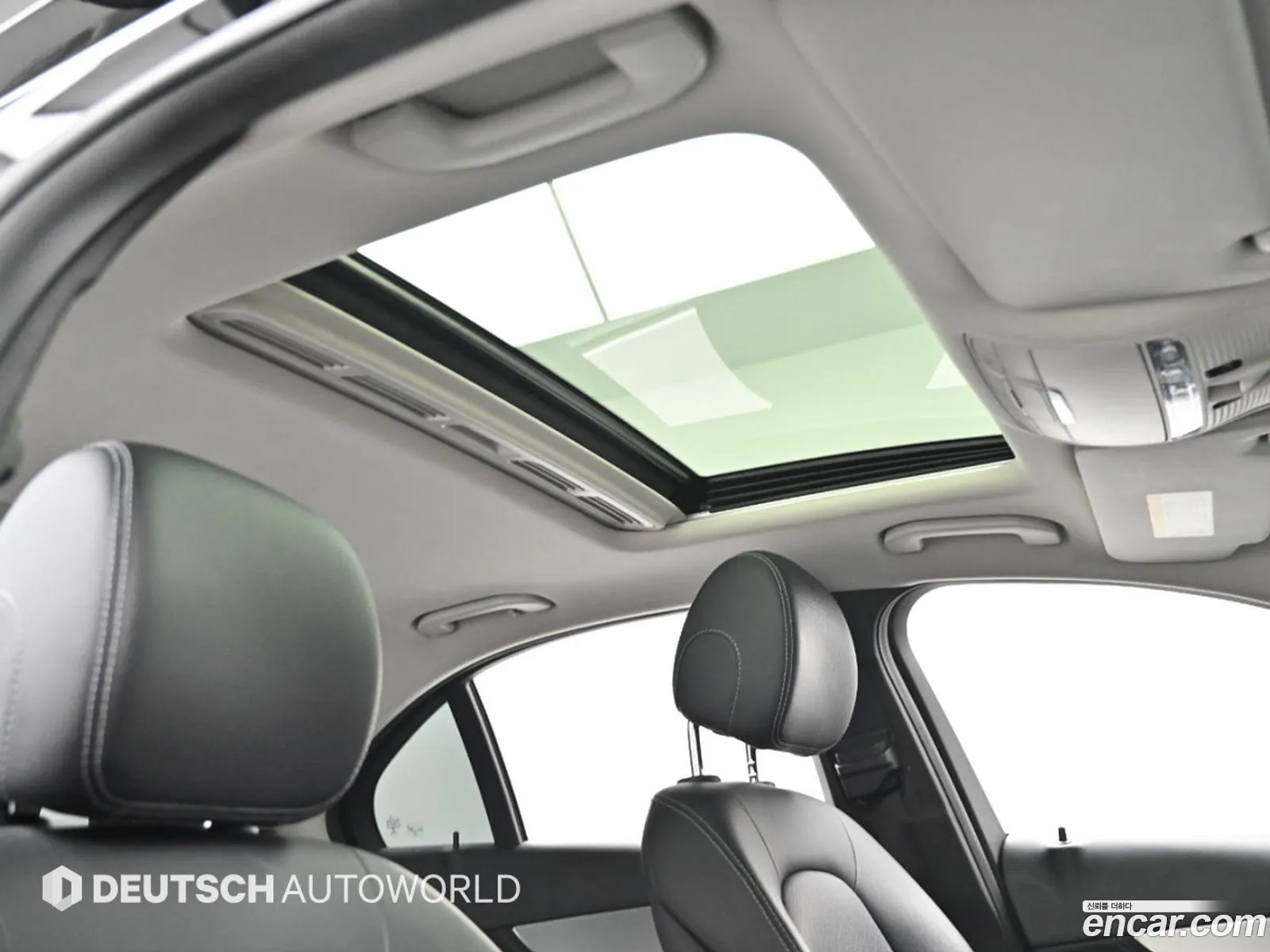 Mercedes-Benz C-Class W205 2015 — 13