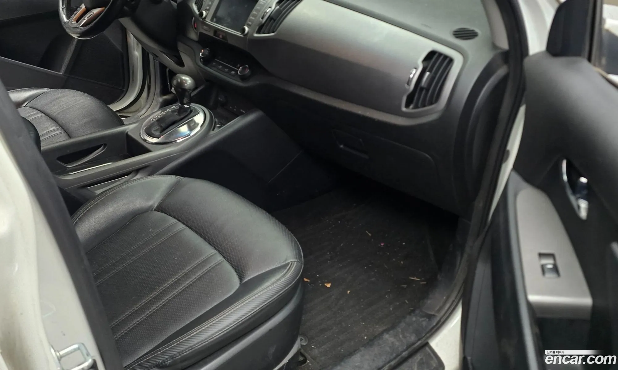 Kia Sportage R 2014 — 17