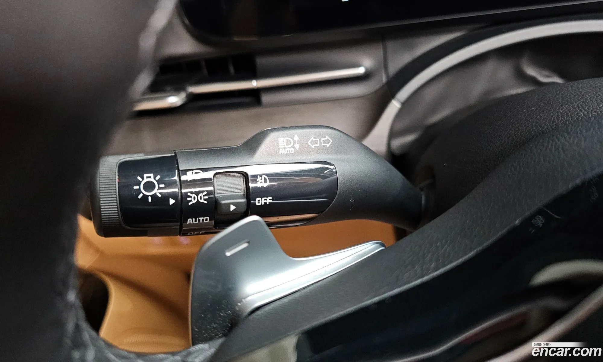Kia Carnival 2023 — 32