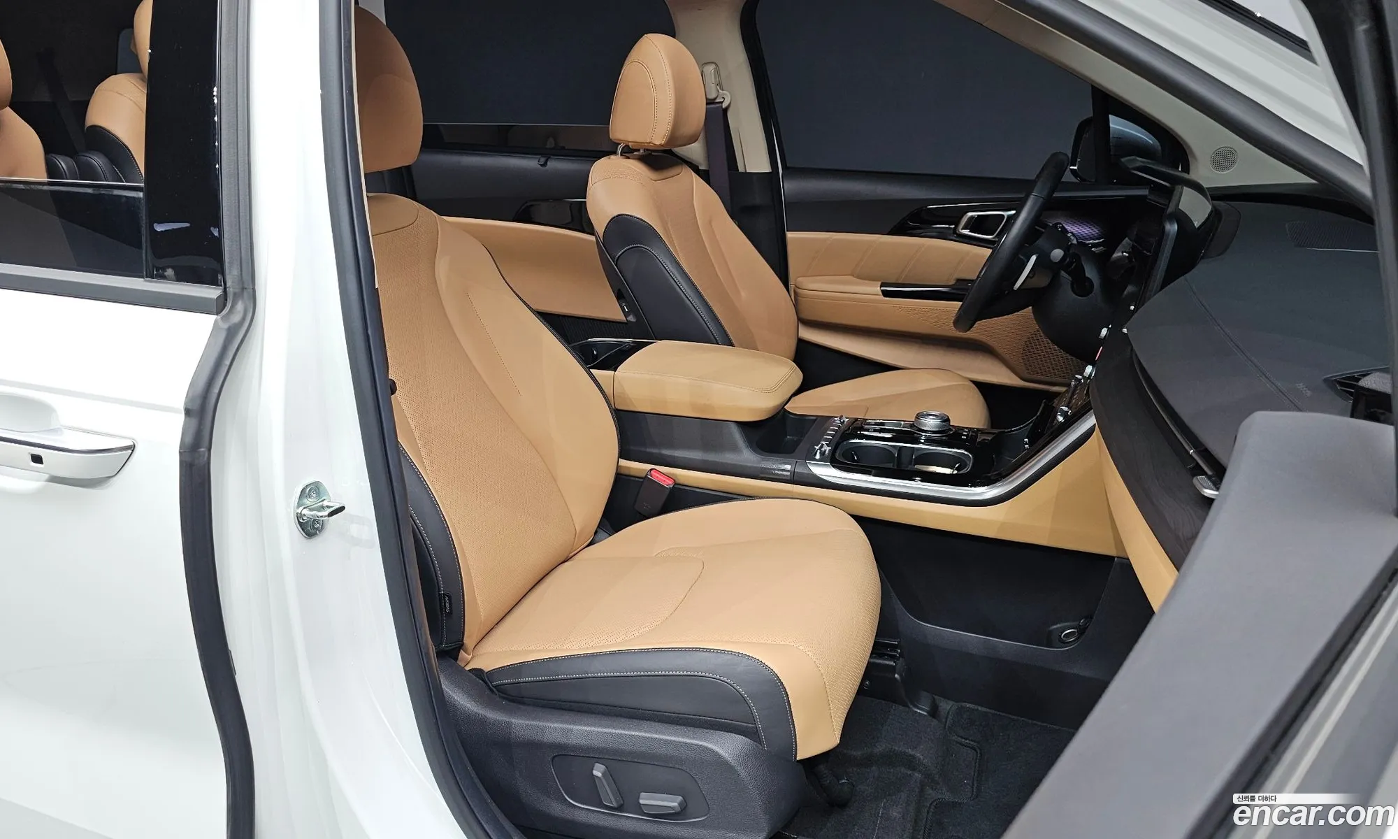 Kia Carnival 2023 — 9