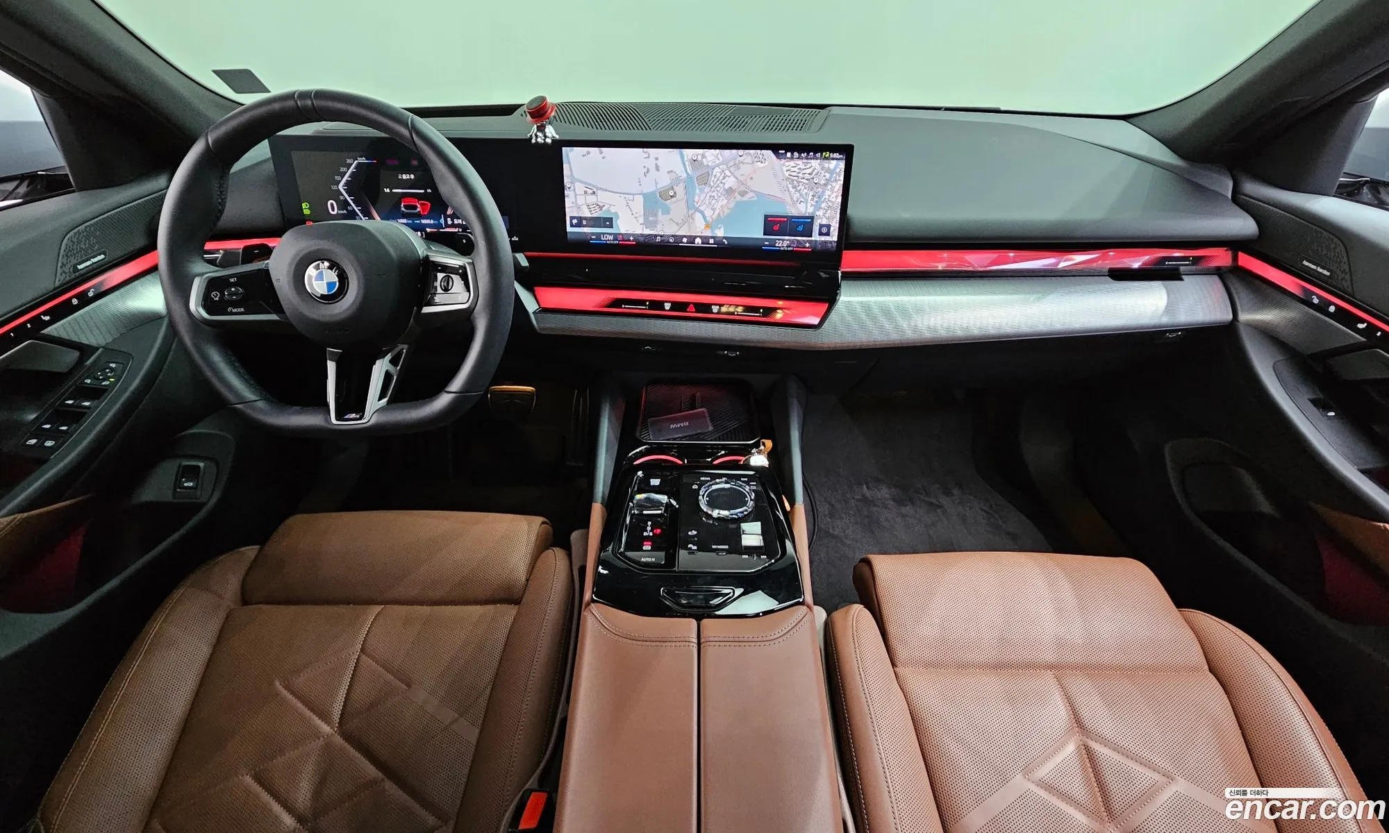 BMW 5 Series 2025 WBA51FJ06SCT66838 — 3