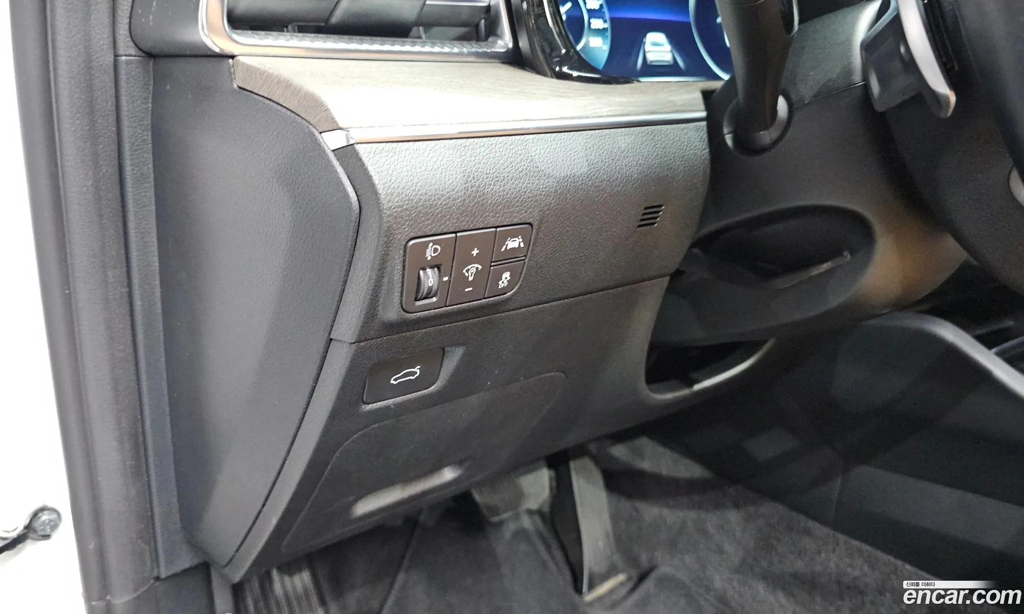 Kia K5 2023 — 8