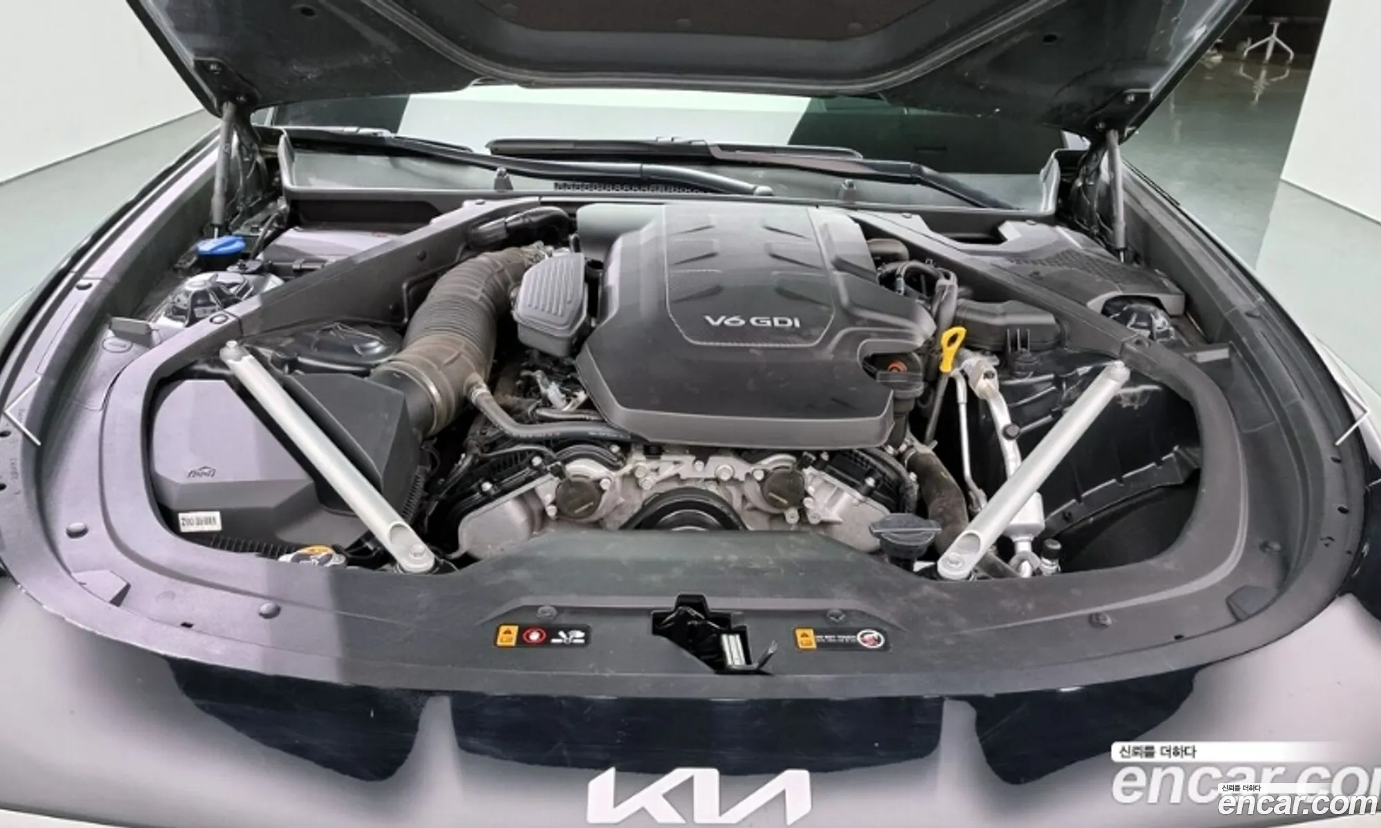 Kia K9 2022 — 17