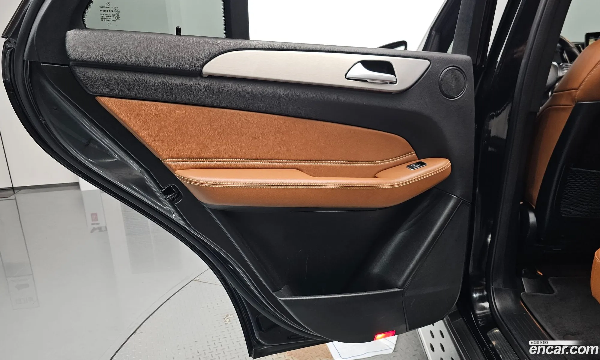 Mercedes-Benz GLE-Class W166 2018 — 29