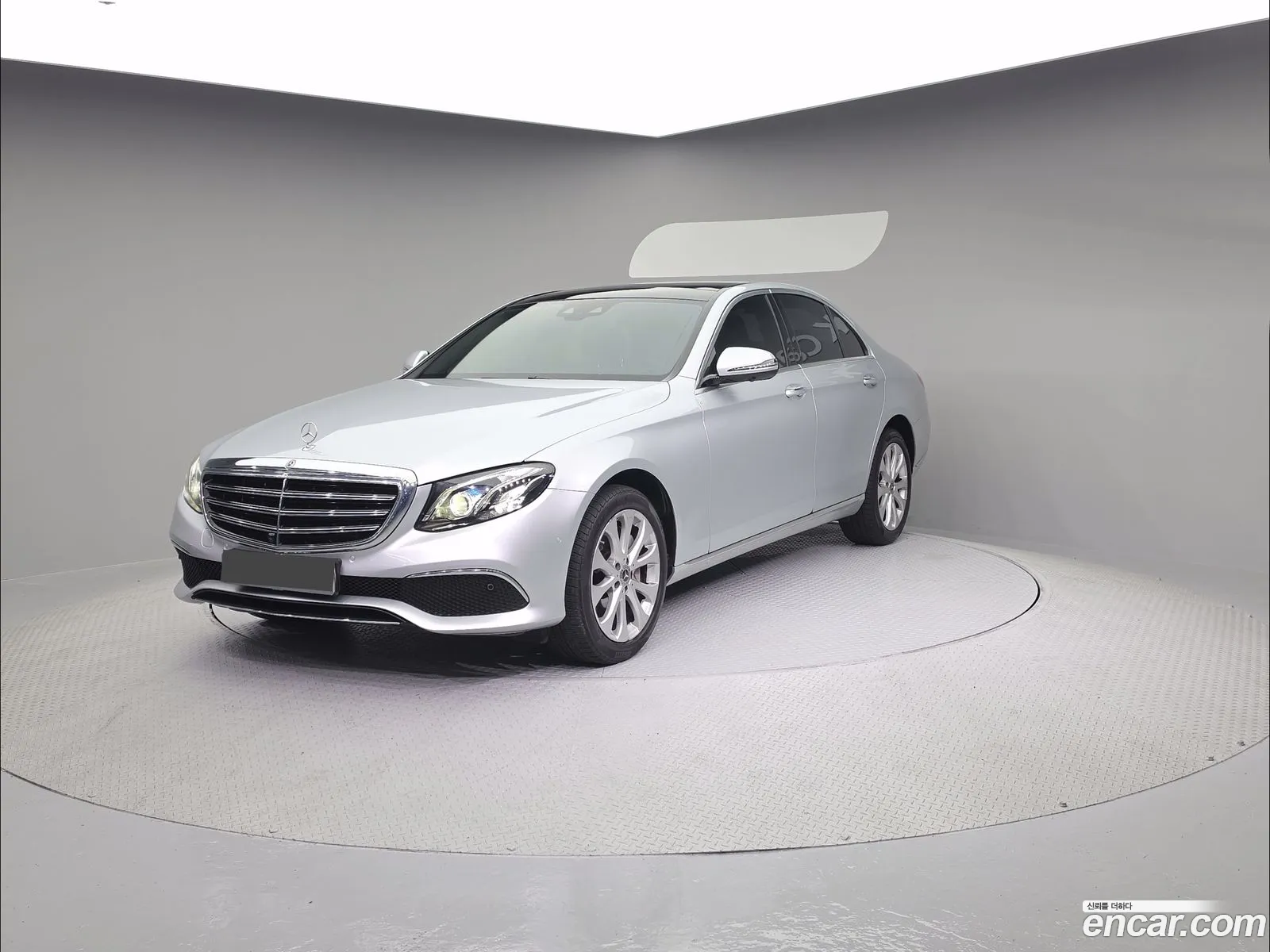 Mercedes-Benz E-Class W213 2019 — 19