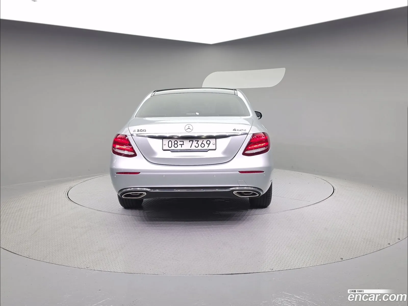 Mercedes-Benz E-Class W213 2019 — 17