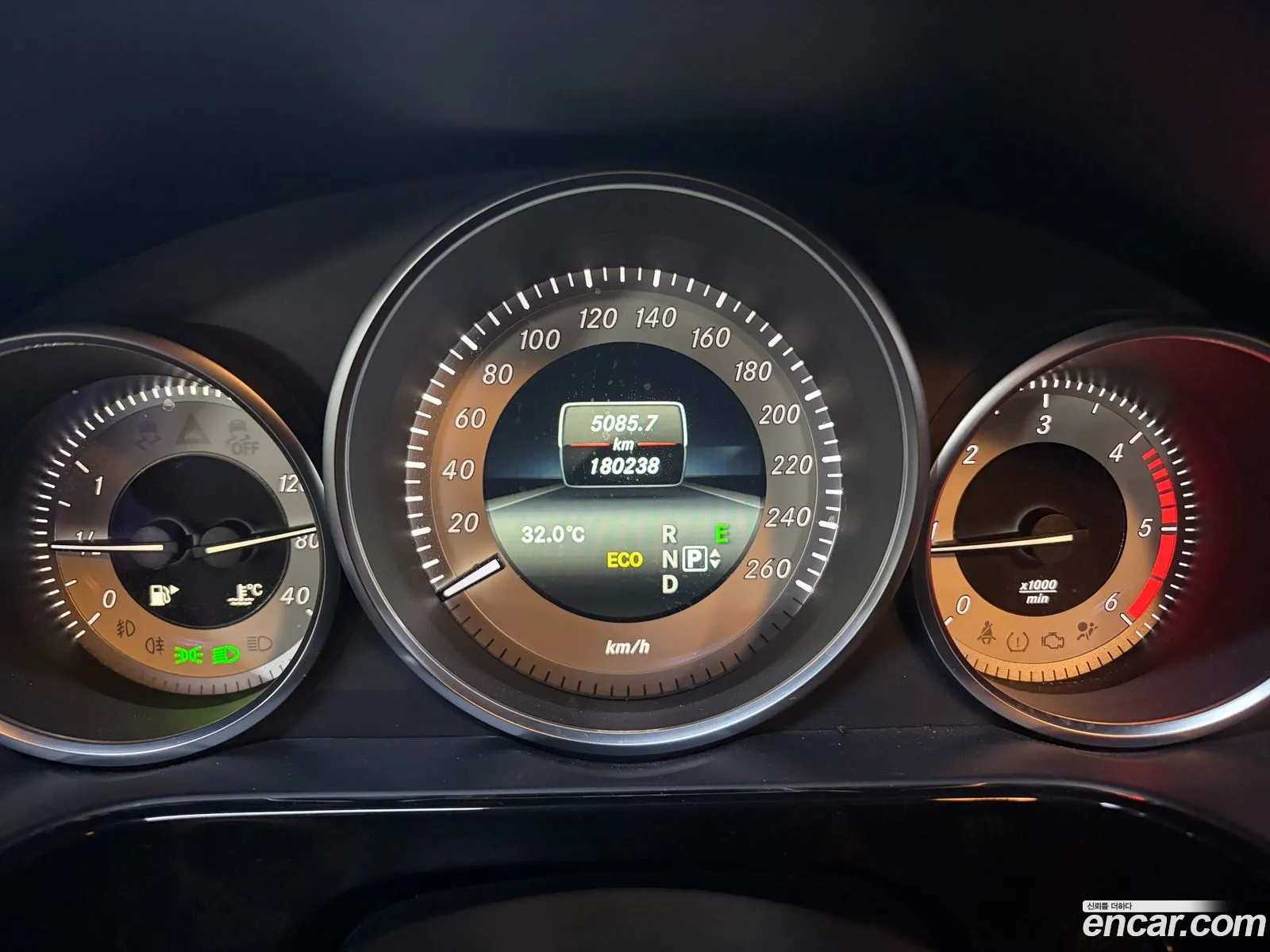 Mercedes-Benz E-Class W212 2014 — 8