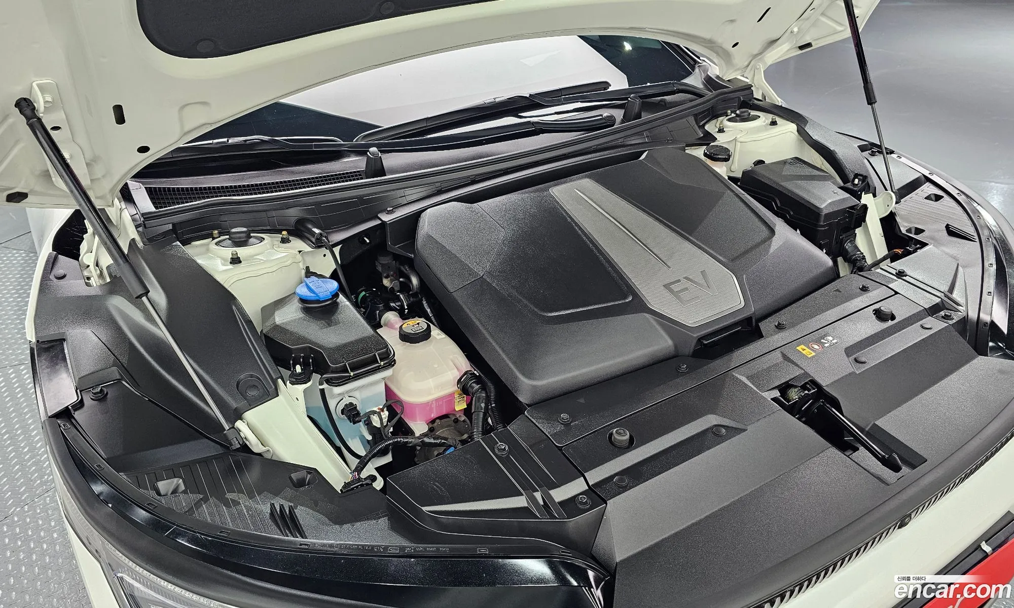 Kia EV6 2024 — 8