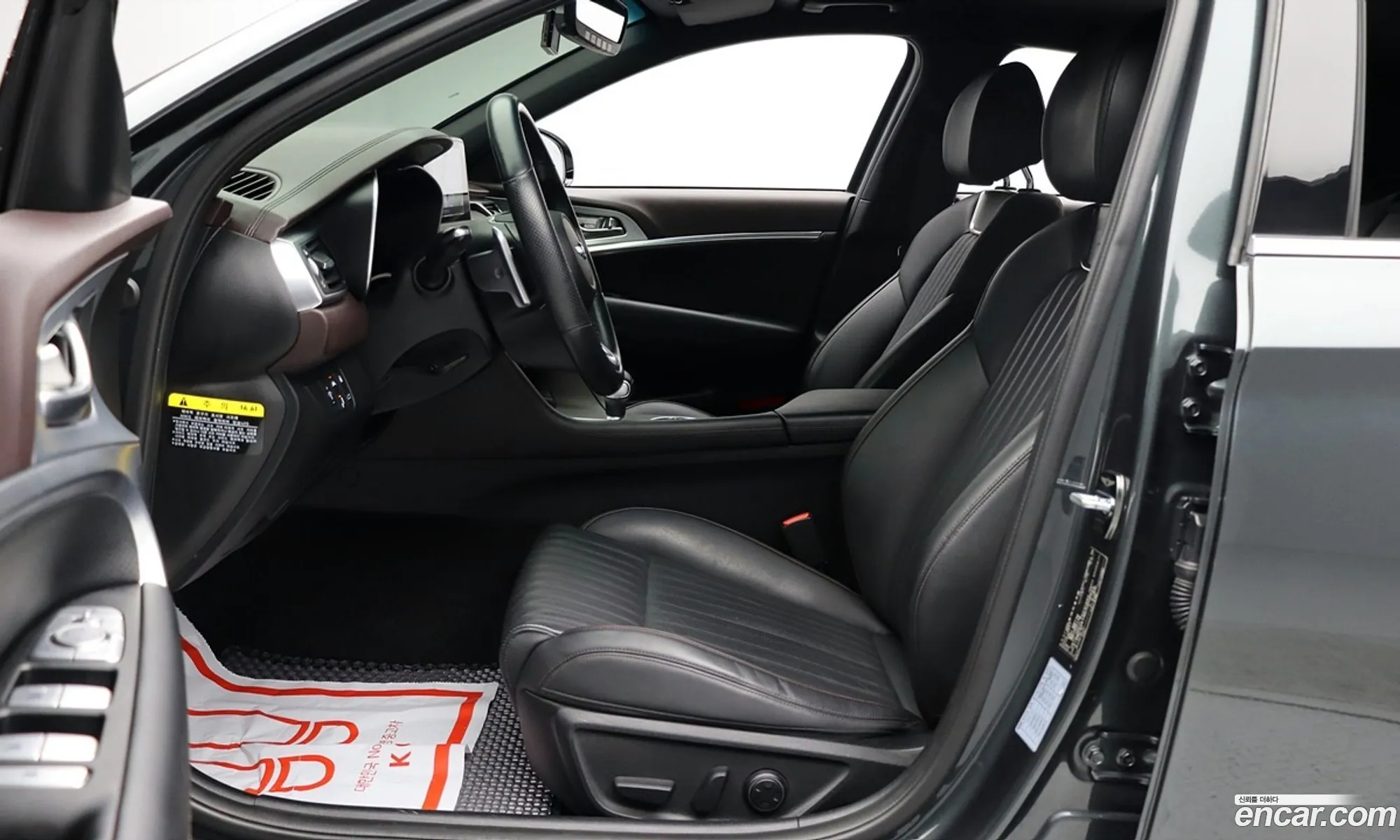 Genesis G70 2017 — 2