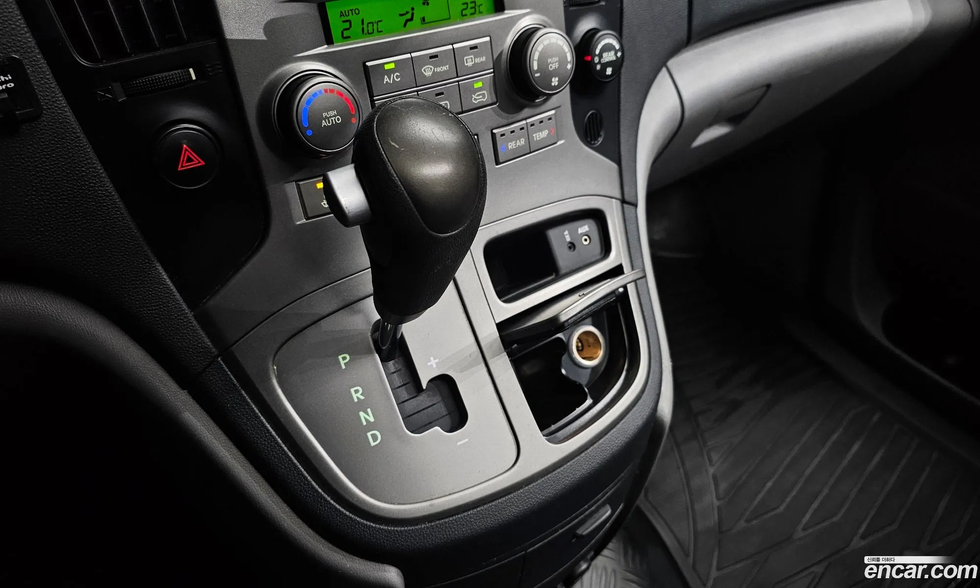 Hyundai Grand Starex 2009 — 22