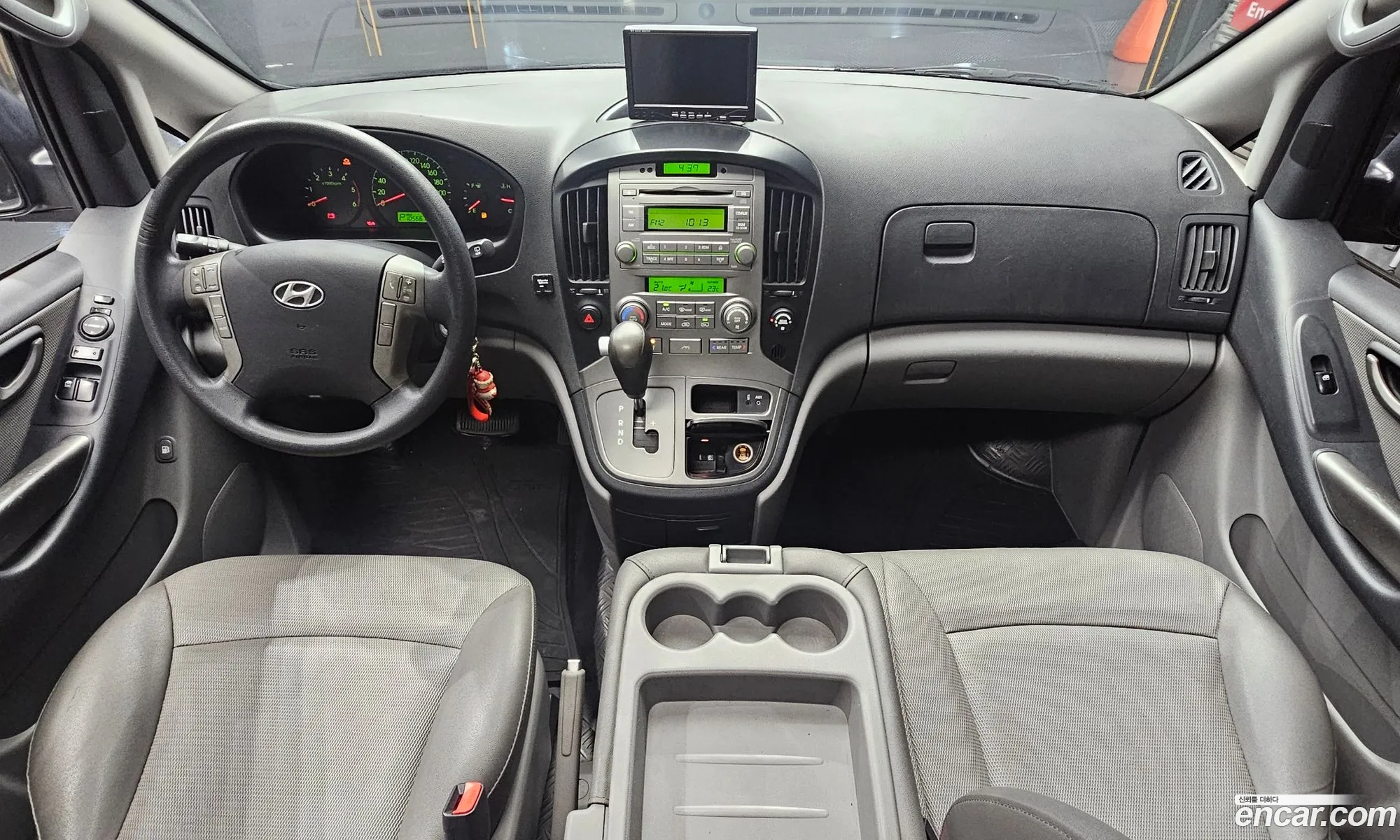 Hyundai Grand Starex 2009 — 26