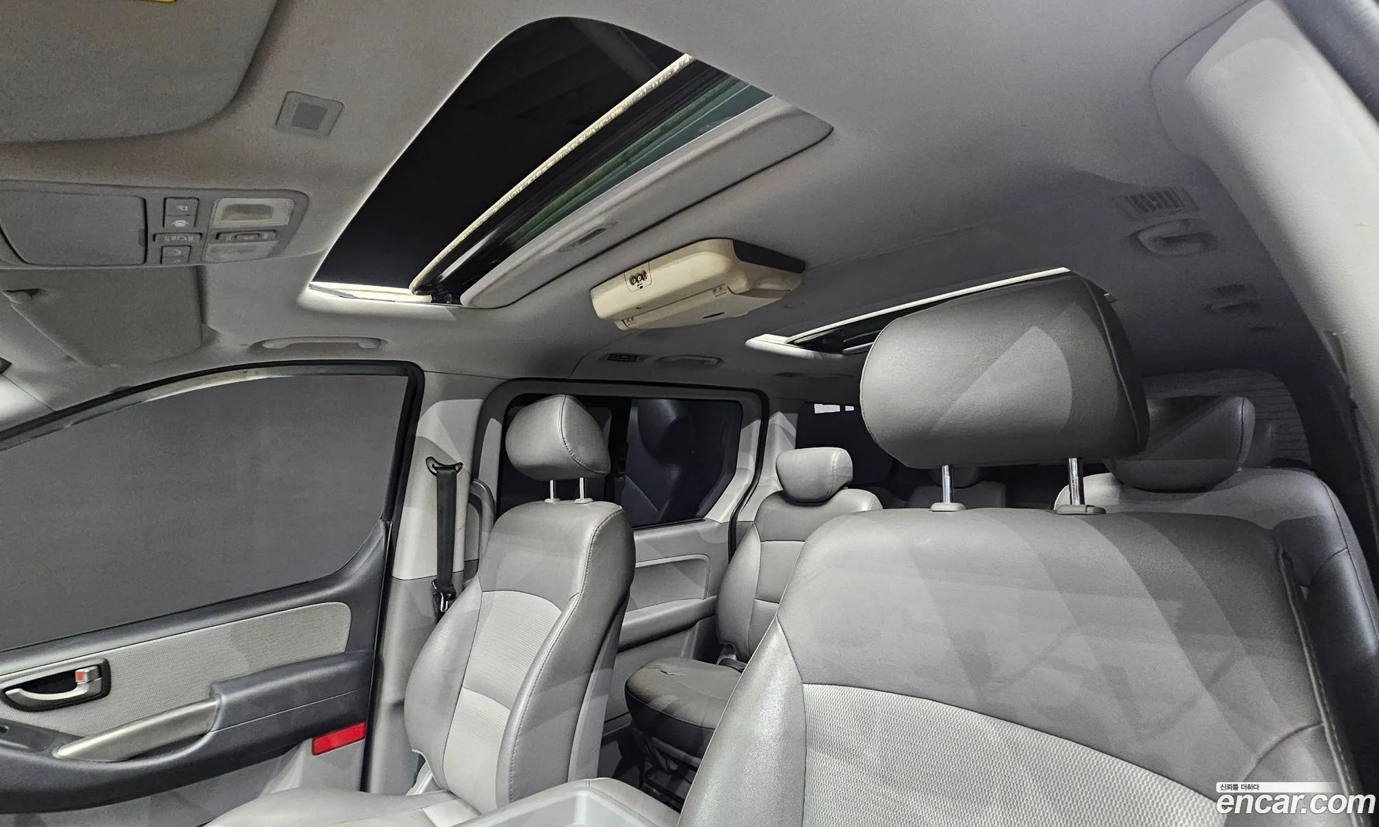 Hyundai Grand Starex 2009 — 30