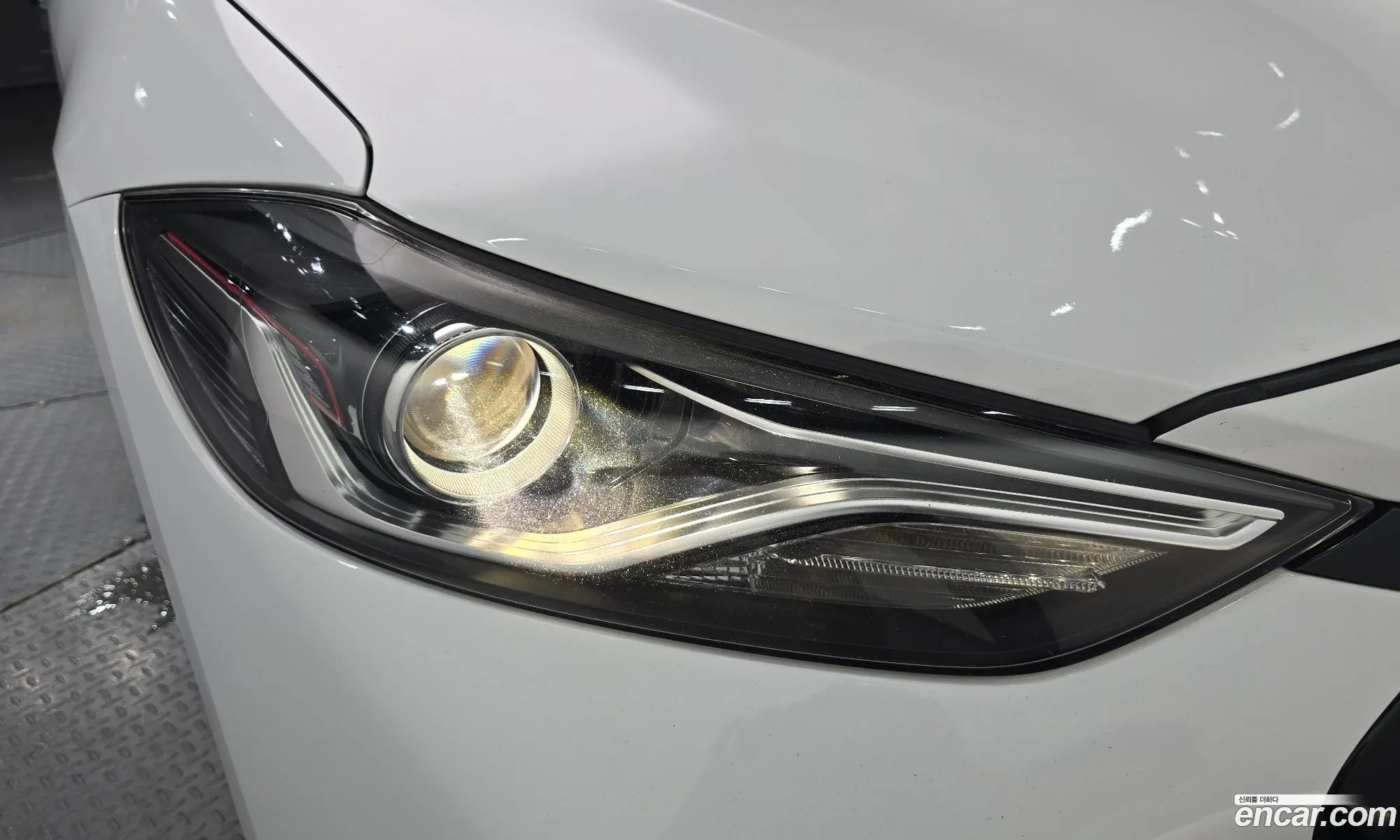 Hyundai Elantra AD 2016 — 11