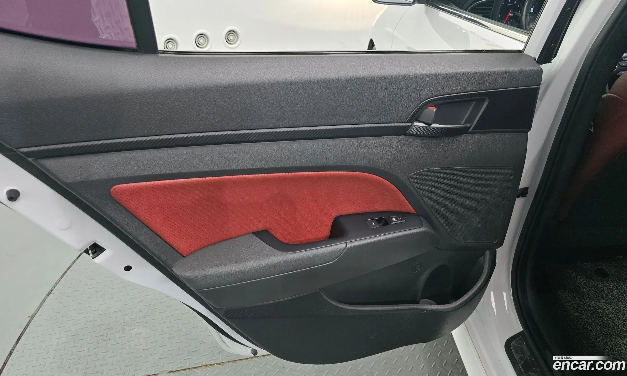 Hyundai Elantra AD 2016 — 3