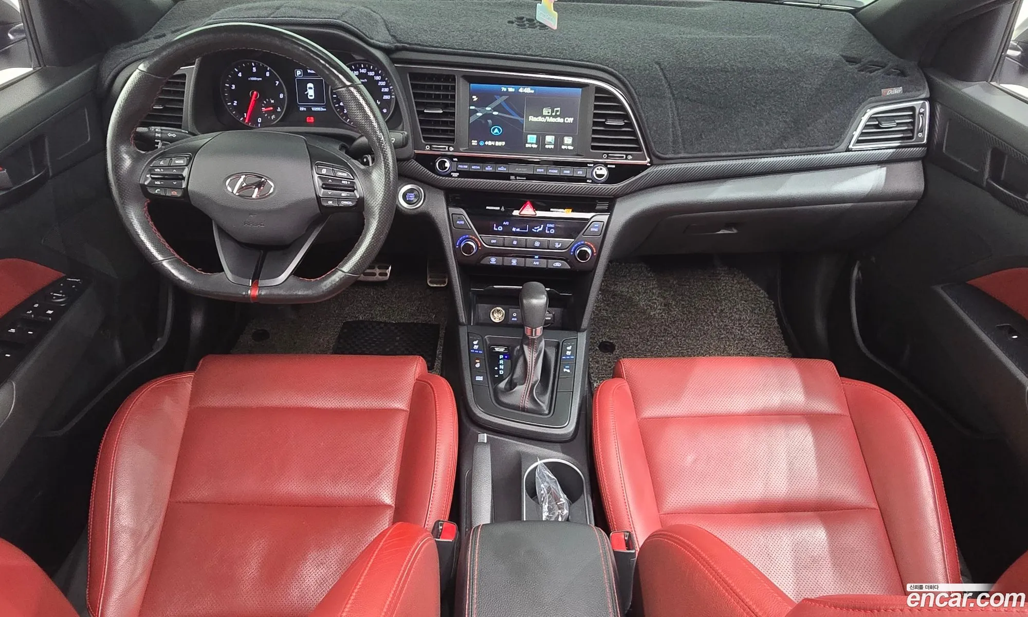 Hyundai Elantra AD 2016 — 28