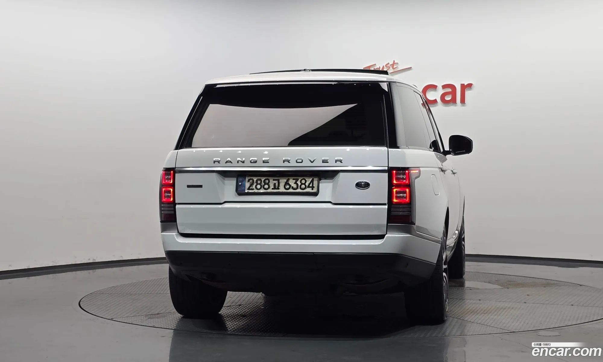 Land Rover Range Rover 2016 SALGA2JF3GA282089 — 27