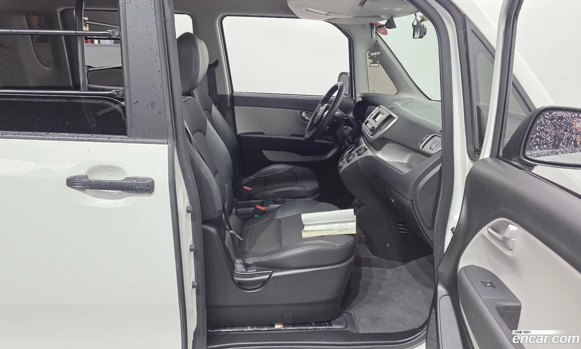 Kia Ray 2022 KNACF911BNT296659 — 12