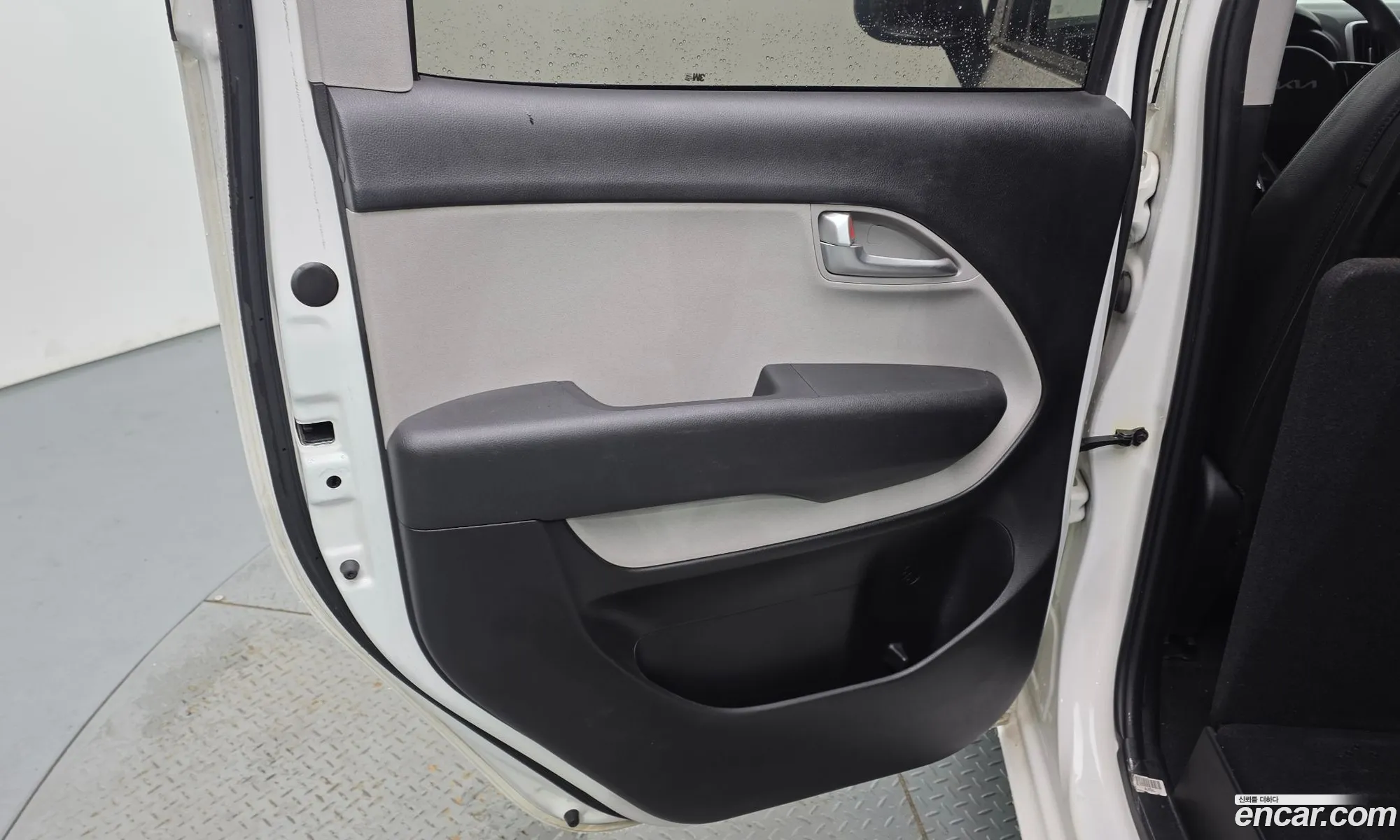 Kia Ray 2022 KNACF911BNT296659 — 6