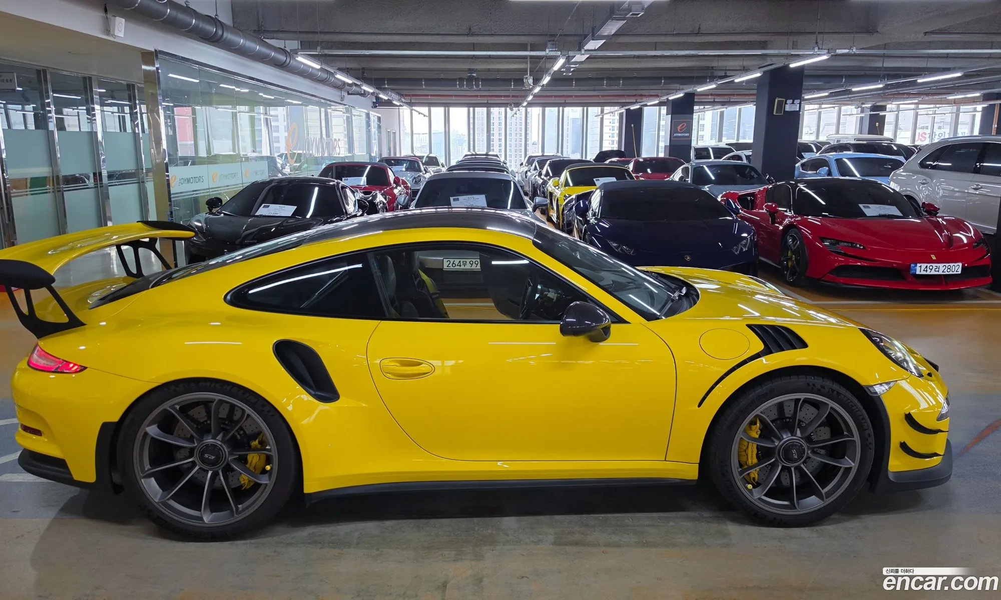 Porsche 911 2016 — 17
