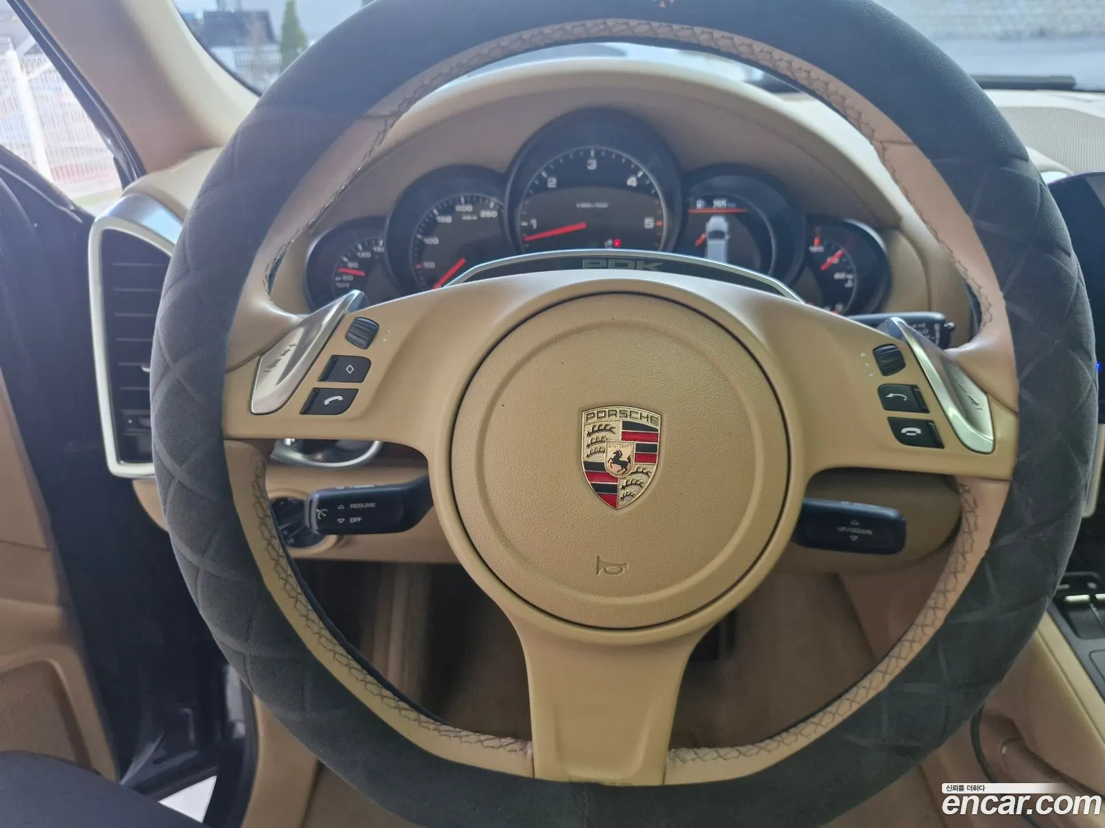 Porsche Cayenne 2011 — 9