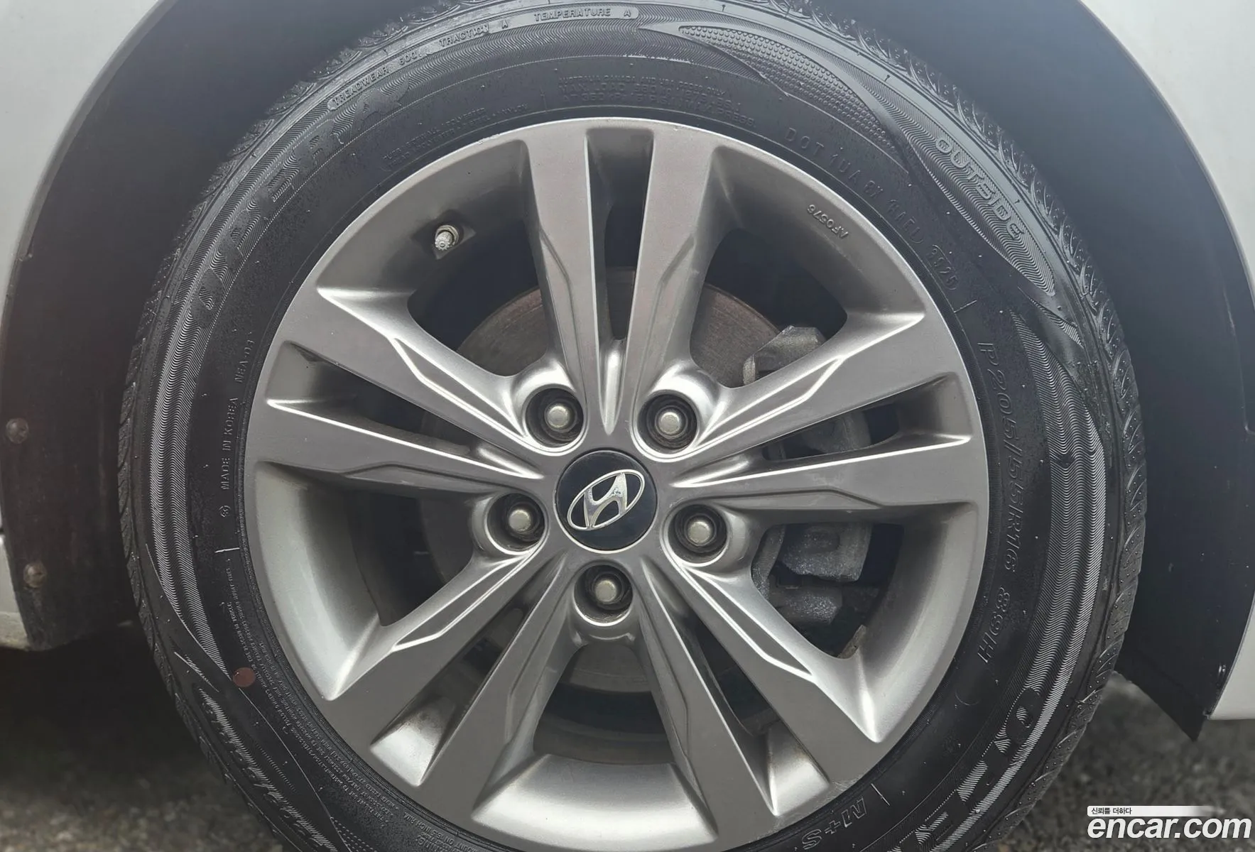 Hyundai Elantra AD 2016 — 5